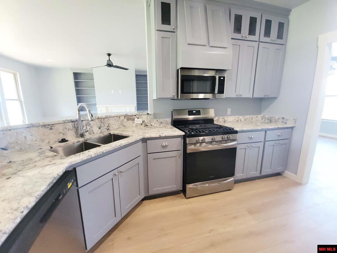 238 S SHEEKS DRIVE Mountain Home, AR