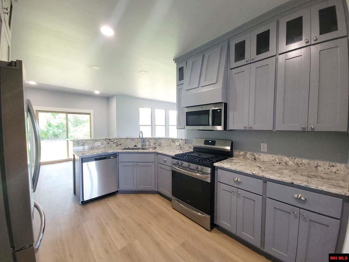 238 S SHEEKS DRIVE Mountain Home, AR