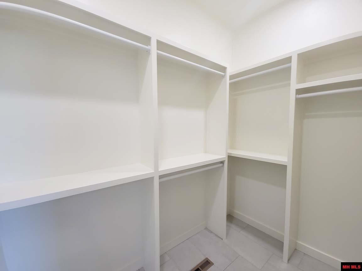 238 S SHEEKS DRIVE Mountain Home, AR