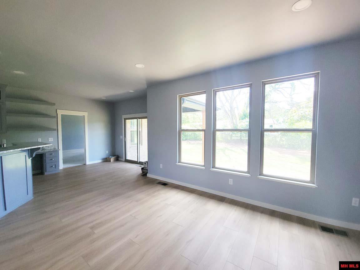 238 S SHEEKS DRIVE Mountain Home, AR