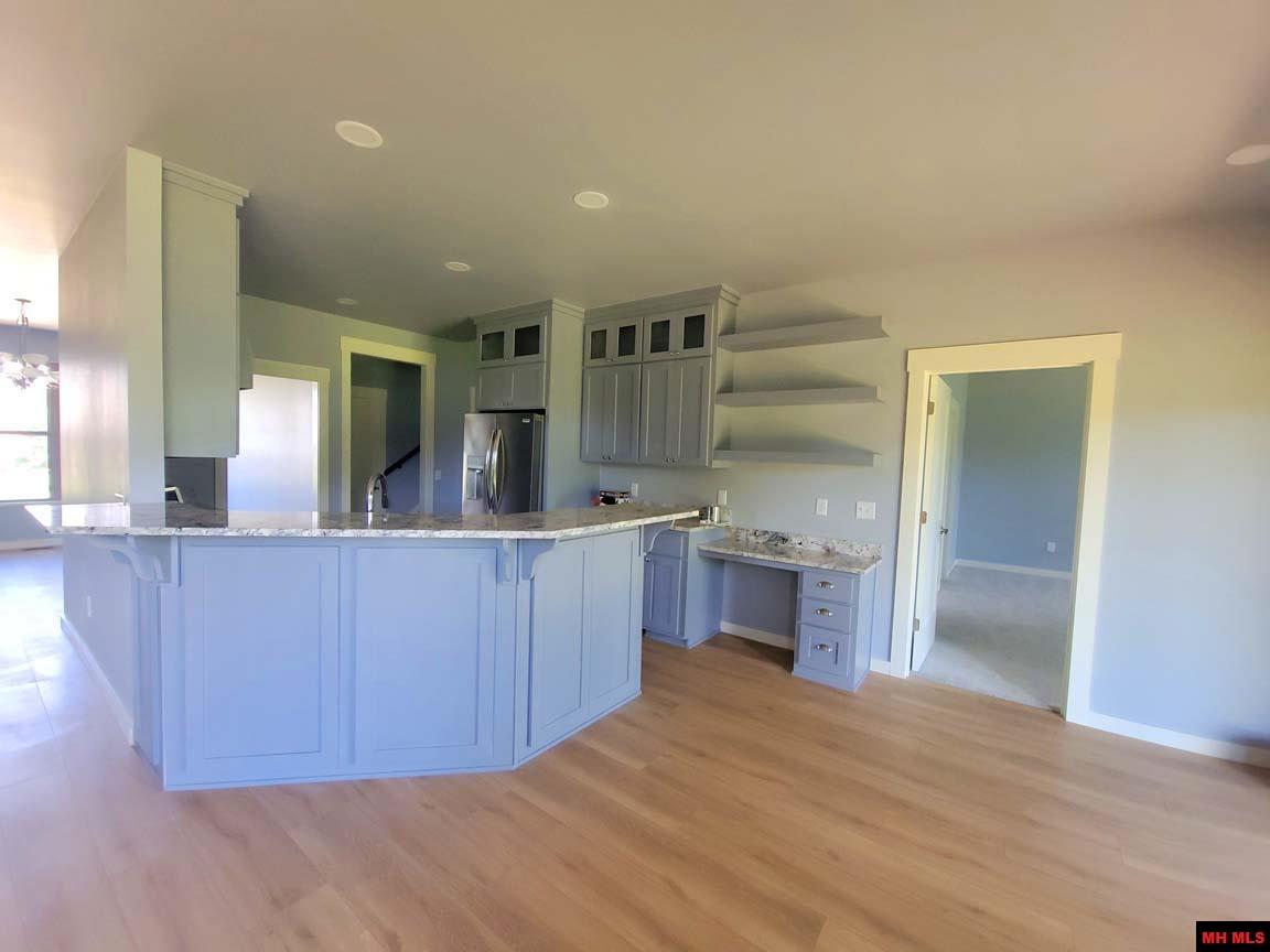 238 S SHEEKS DRIVE Mountain Home, AR