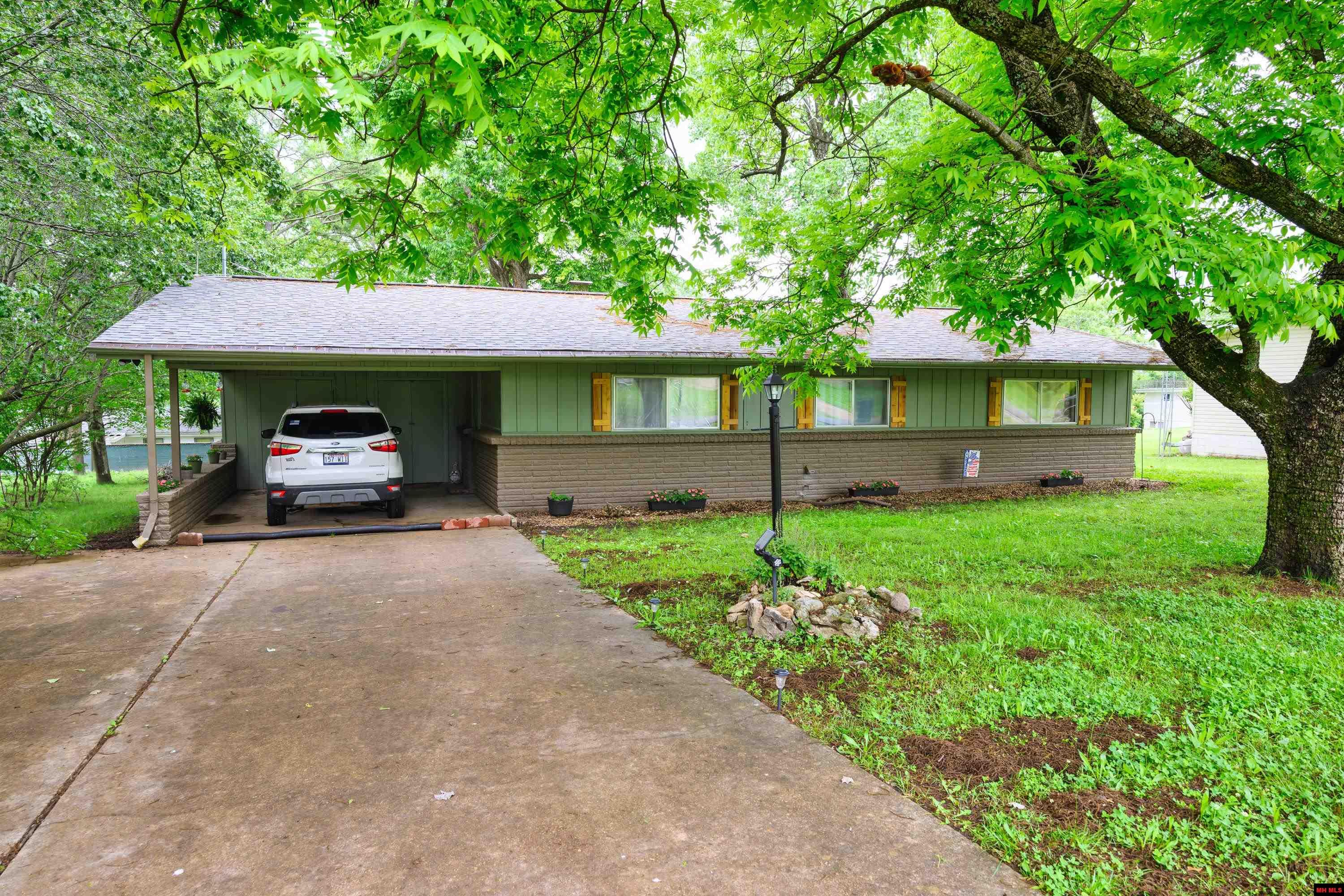 83 CRESTVIEW ROAD Mountain Home, AR