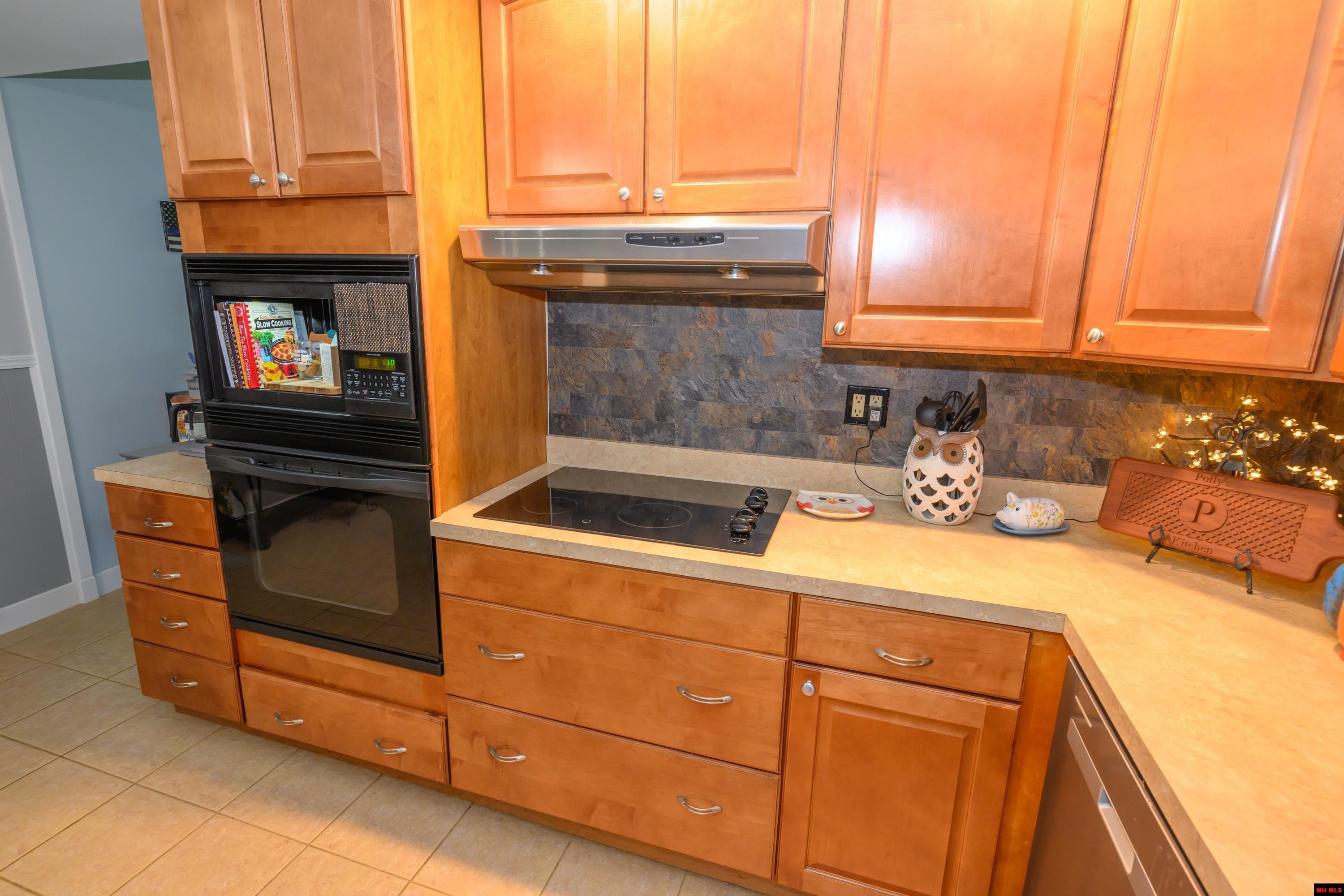 83 CRESTVIEW ROAD Mountain Home, AR