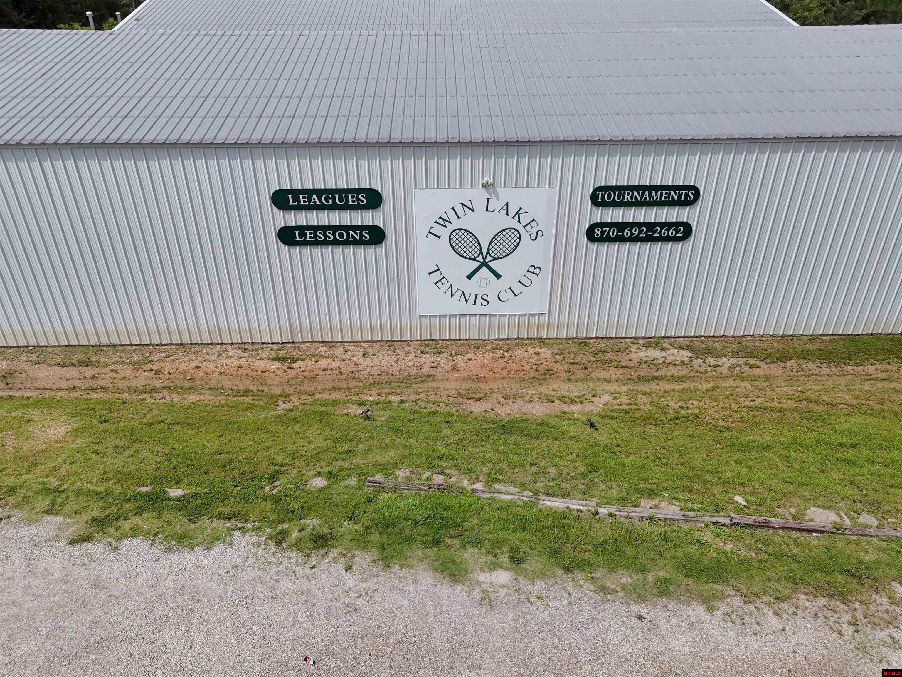 111 CR 27 Mountain Home, AR