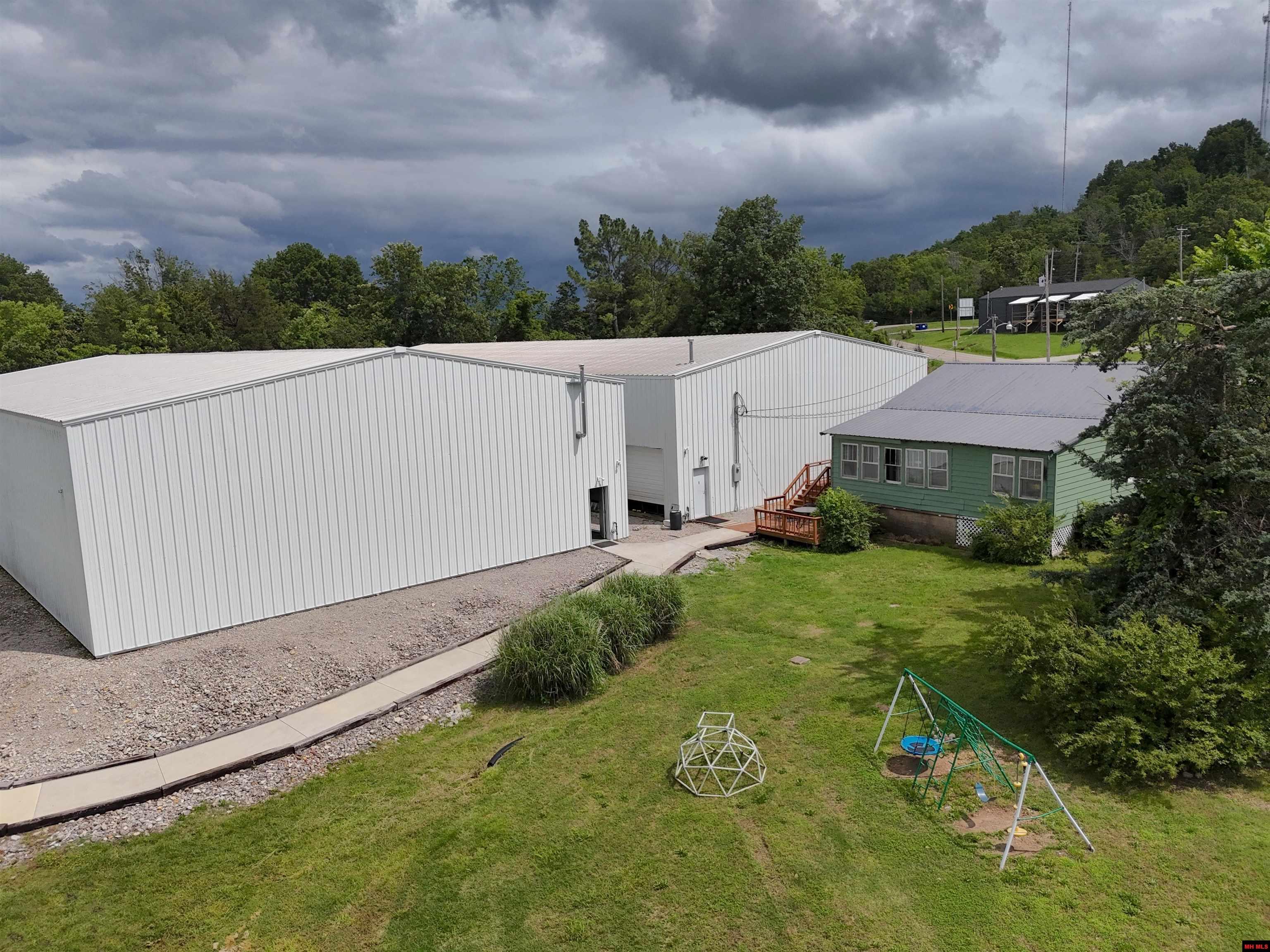 111 CR 27 Mountain Home, AR