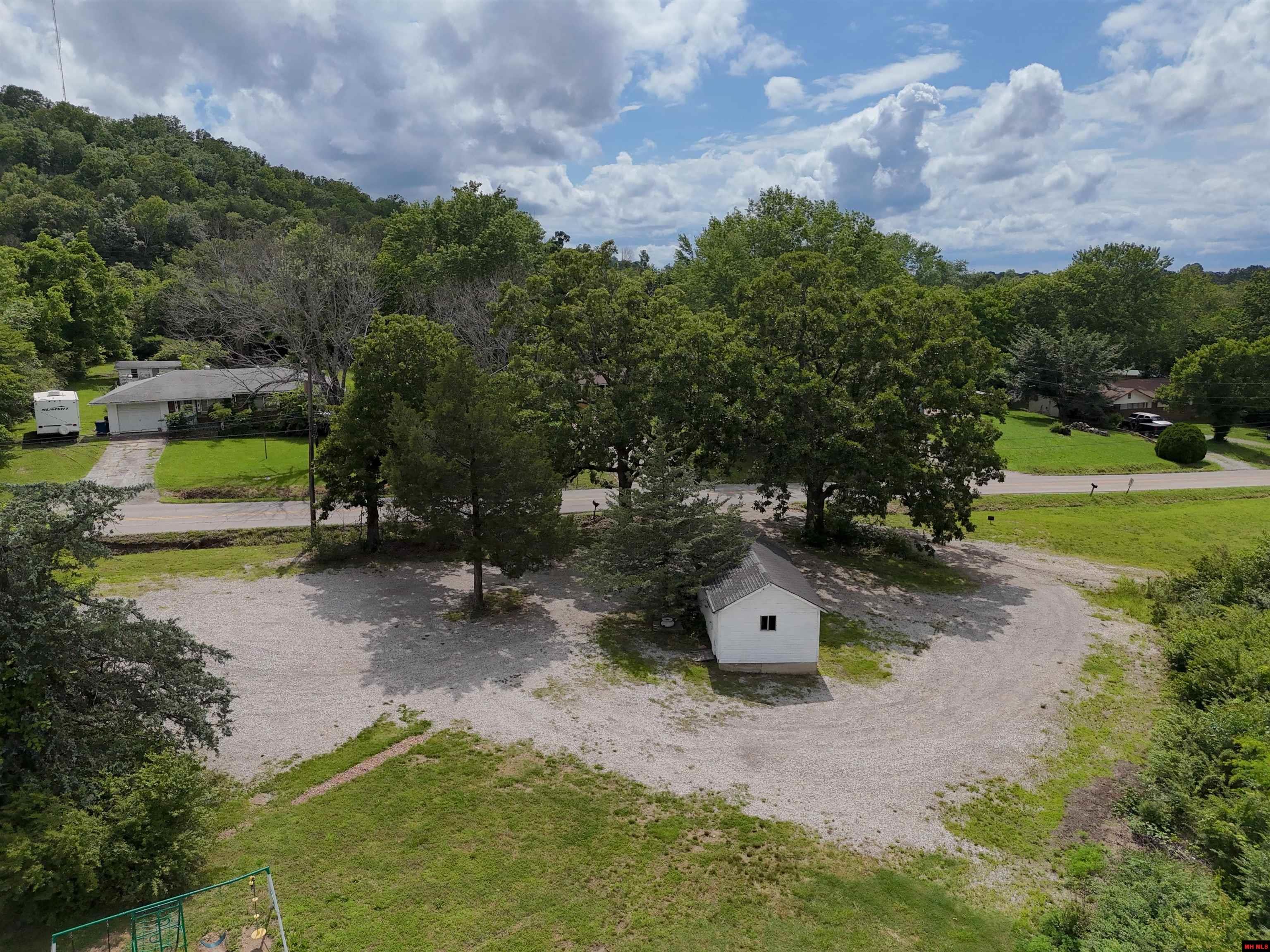 111 CR 27 Mountain Home, AR