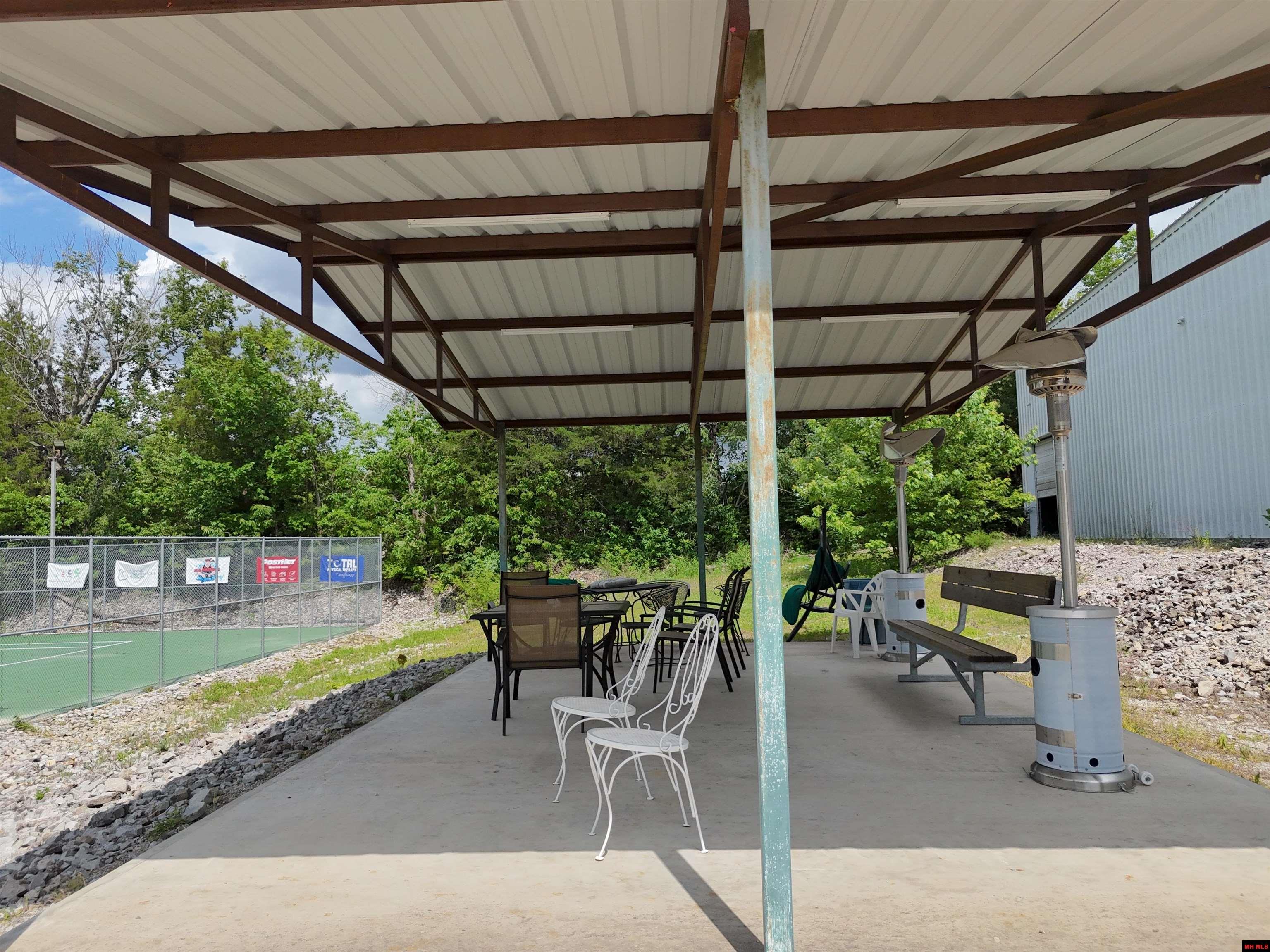 111 CR 27 Mountain Home, AR