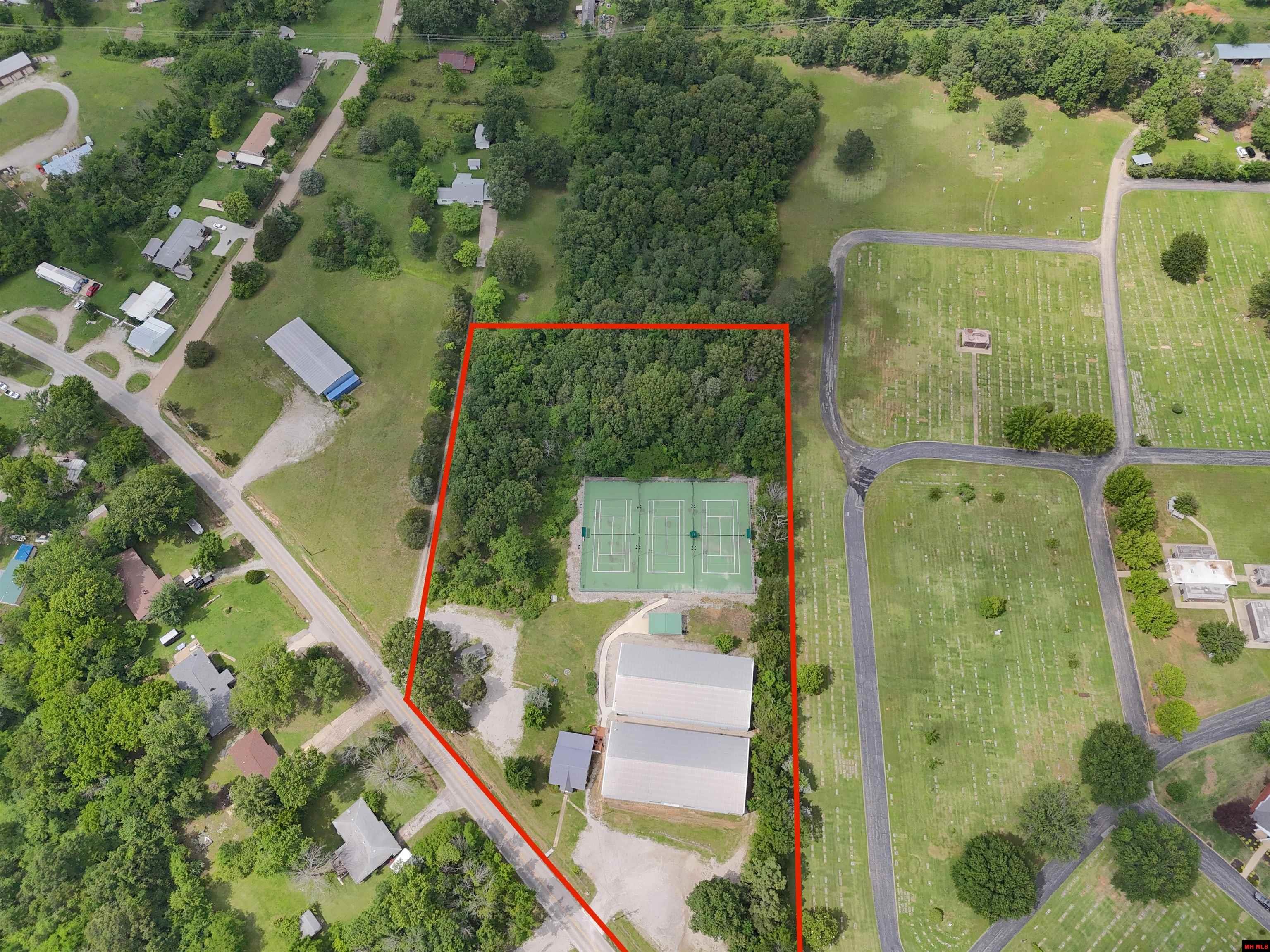 111 CR 27 Mountain Home, AR