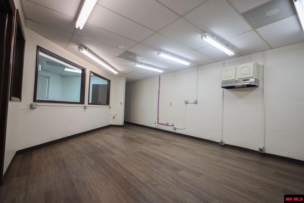 1177 HWY 62 Cotter, AR