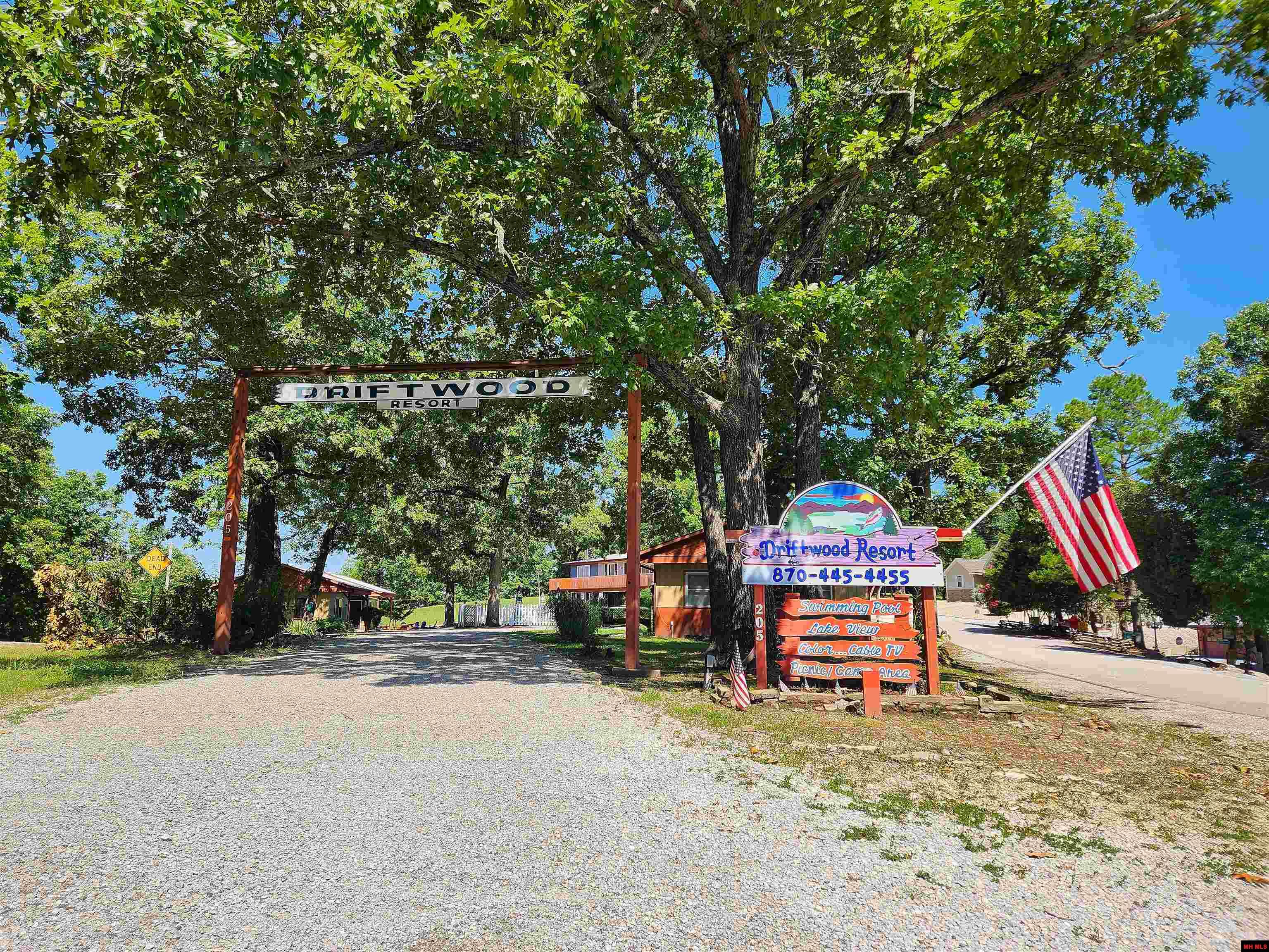 205 PINEHURST POINT Bull Shoals, AR