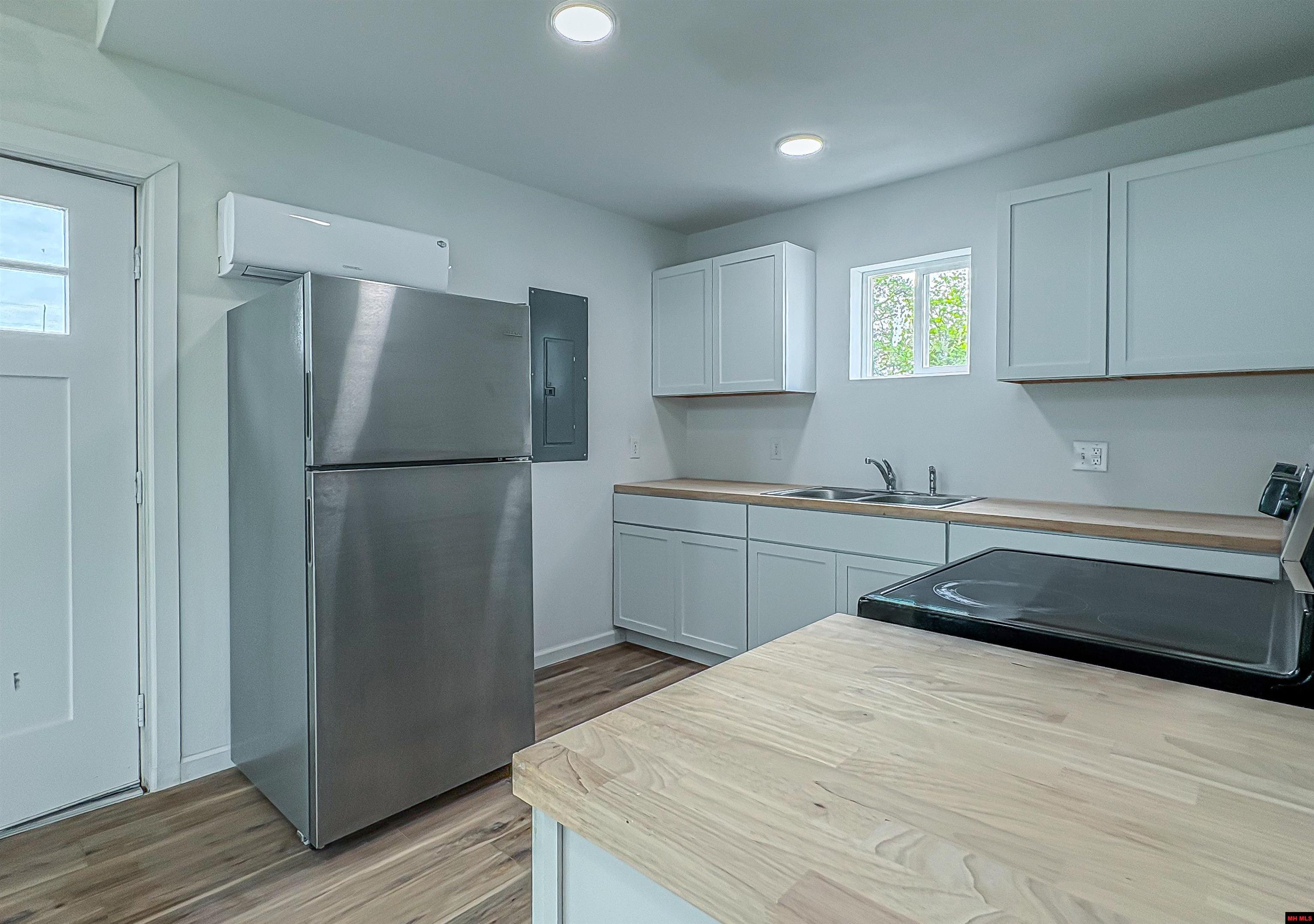 5 MC 2028 Yellville, AR 72687