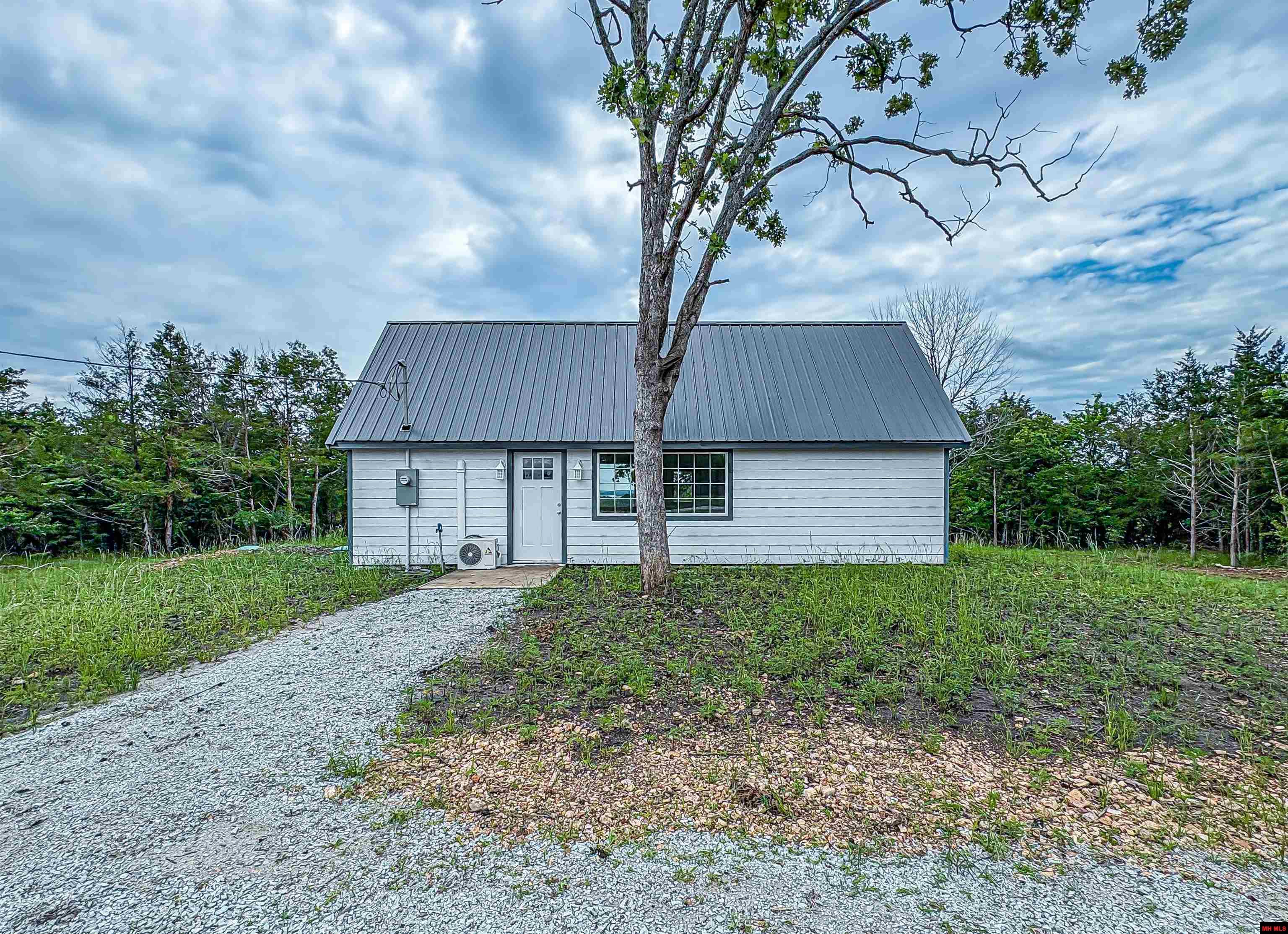 5 MC 2028 Yellville, AR 72687