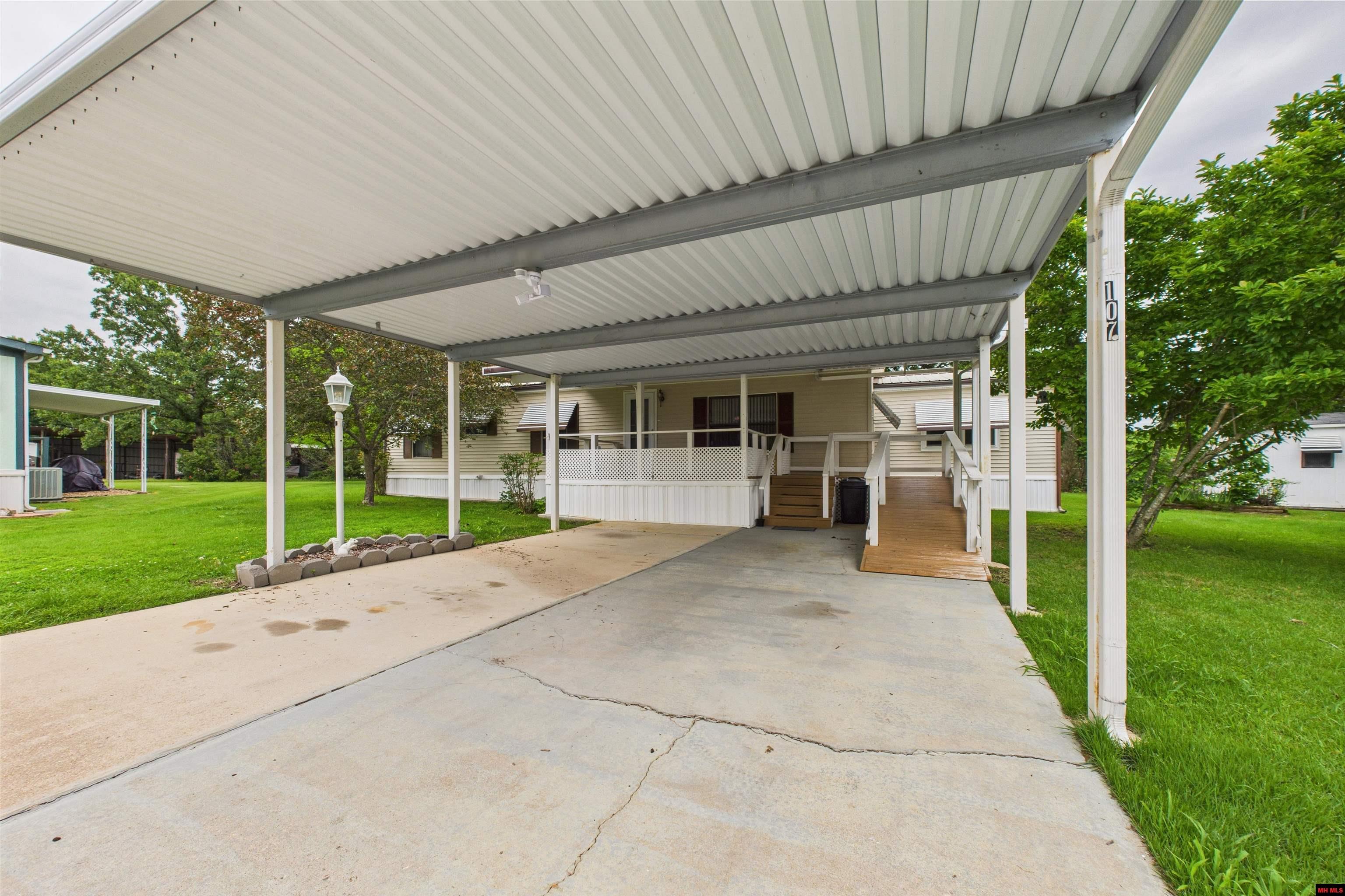 107 GRANDCHILDREN DRIVE Mountain Home, AR