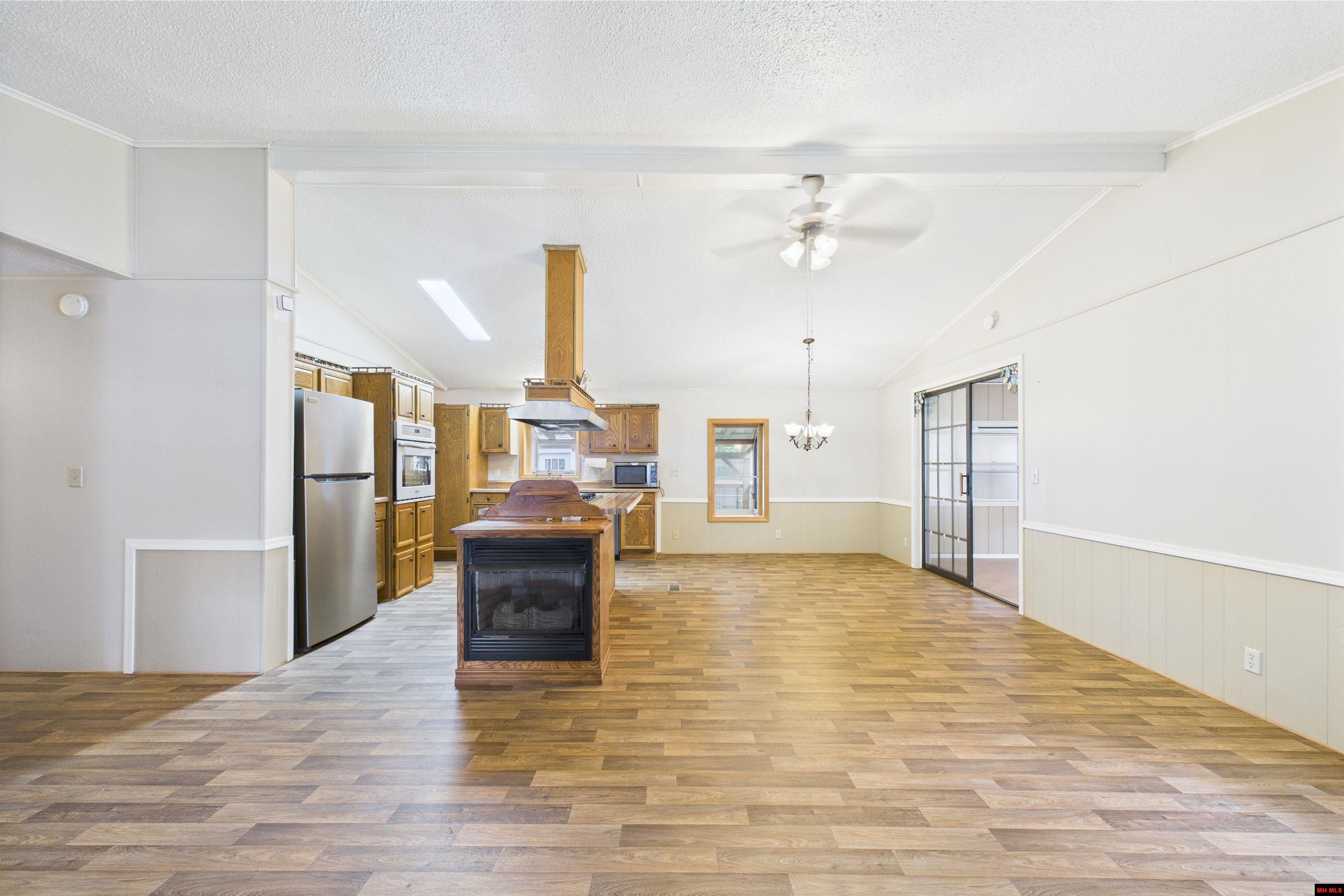 107 GRANDCHILDREN DRIVE Mountain Home, AR