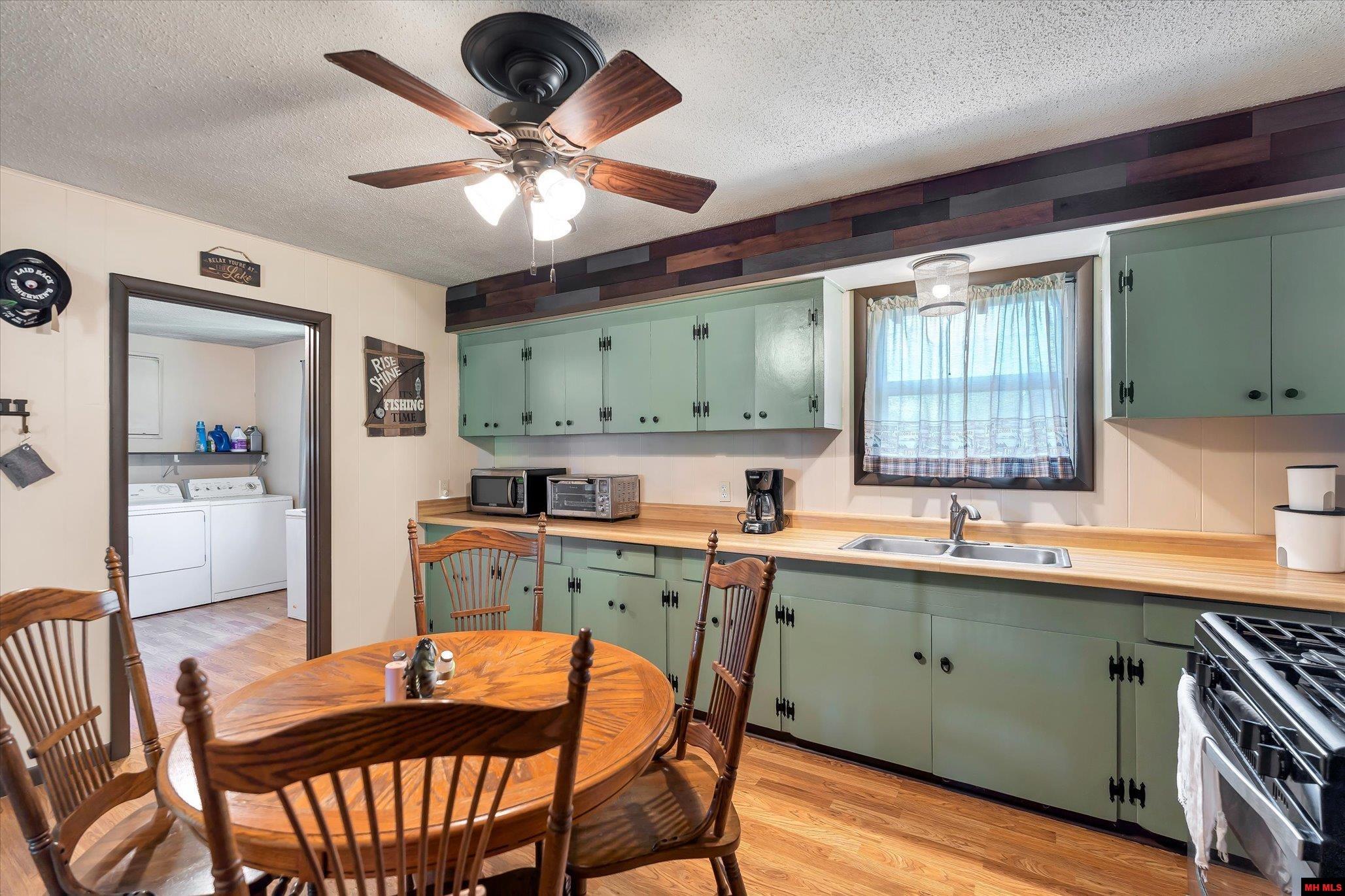 6052 OAKLAND ROAD Oakland, AR