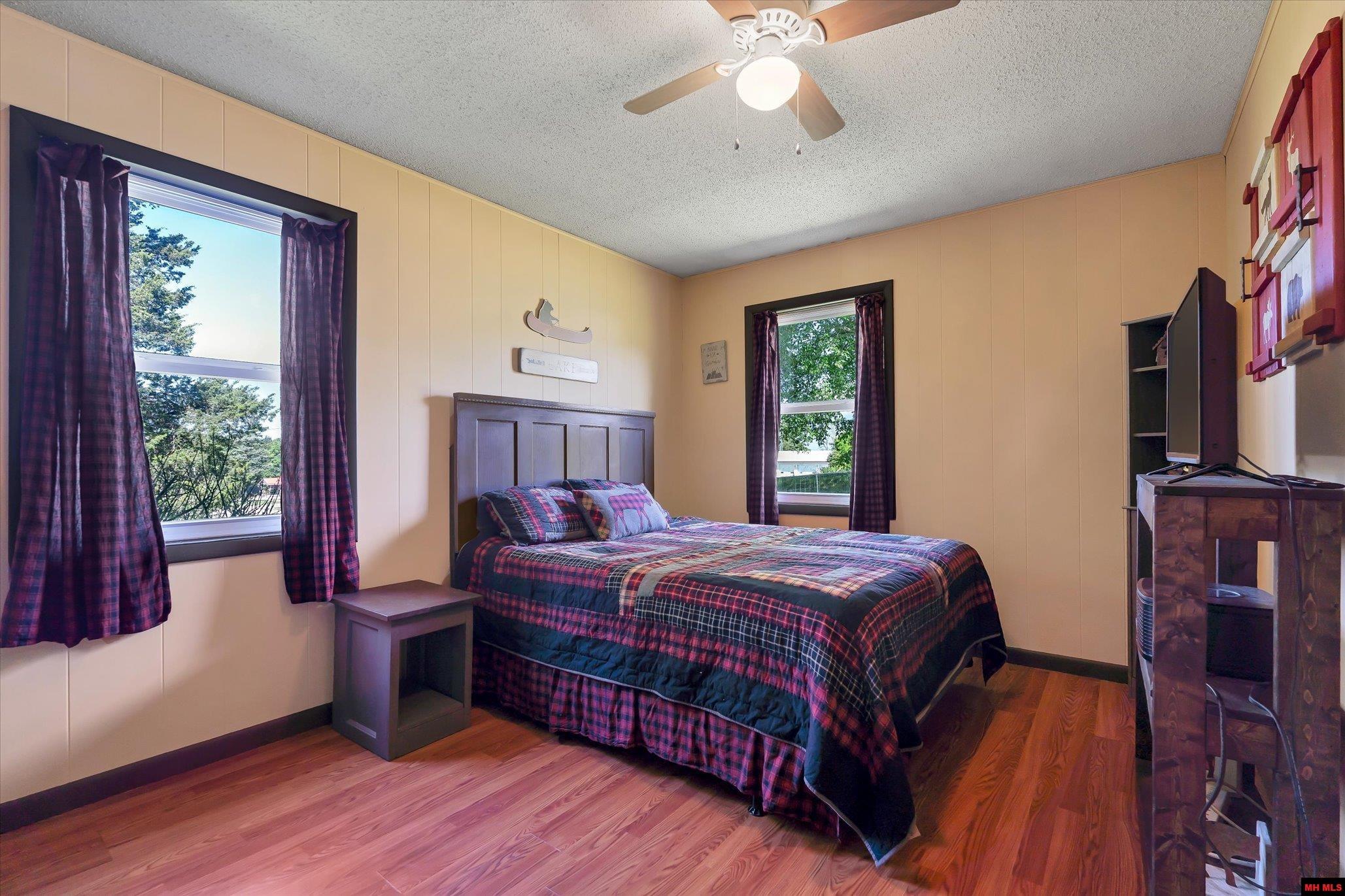 6052 OAKLAND ROAD Oakland, AR