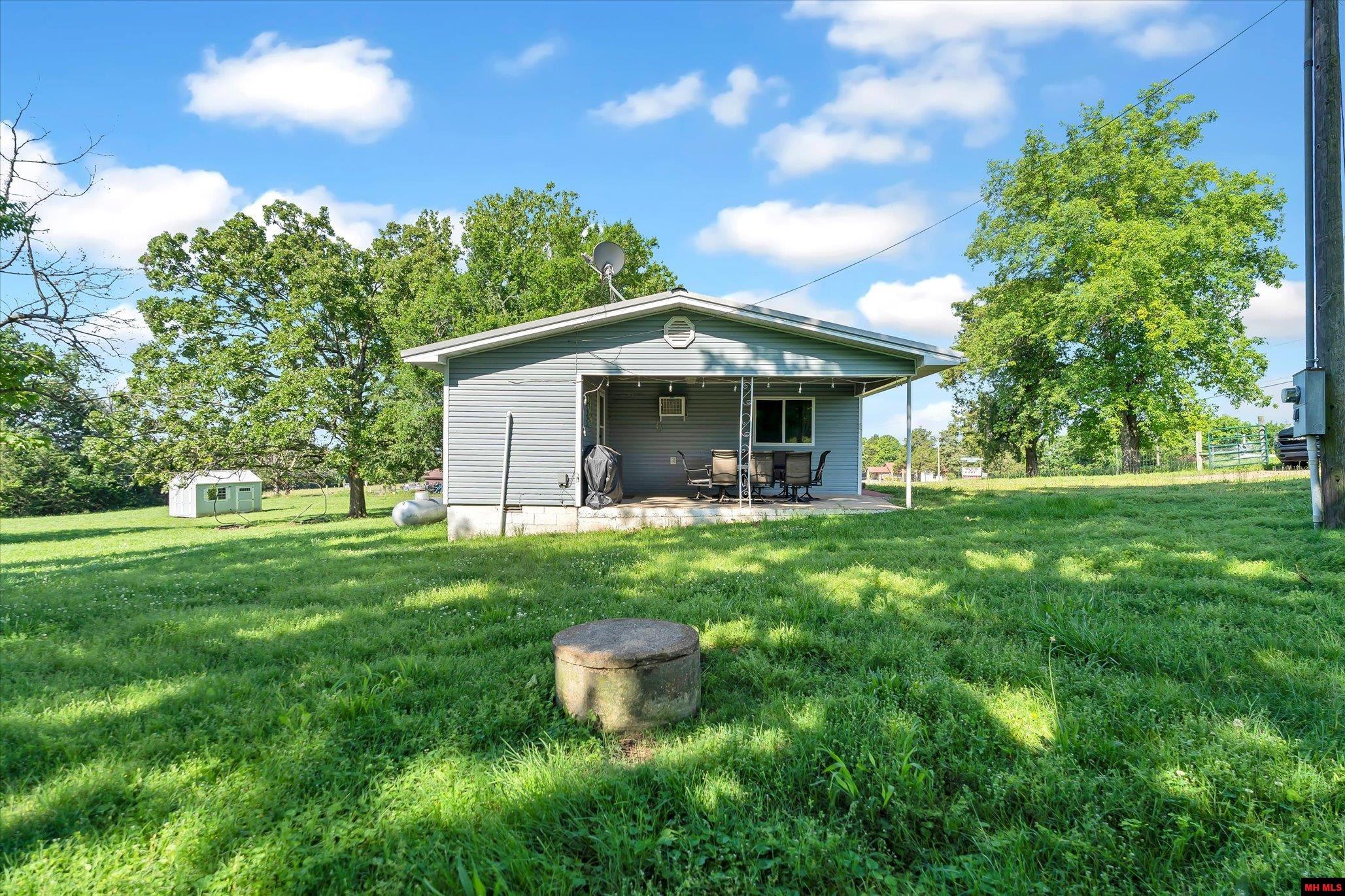 6052 OAKLAND ROAD Oakland, AR