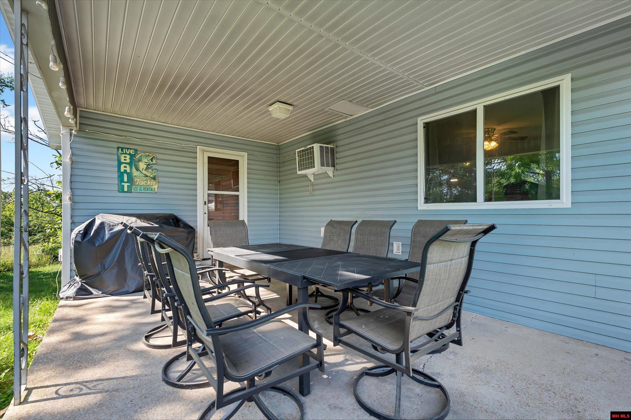 6052 OAKLAND ROAD Oakland, AR