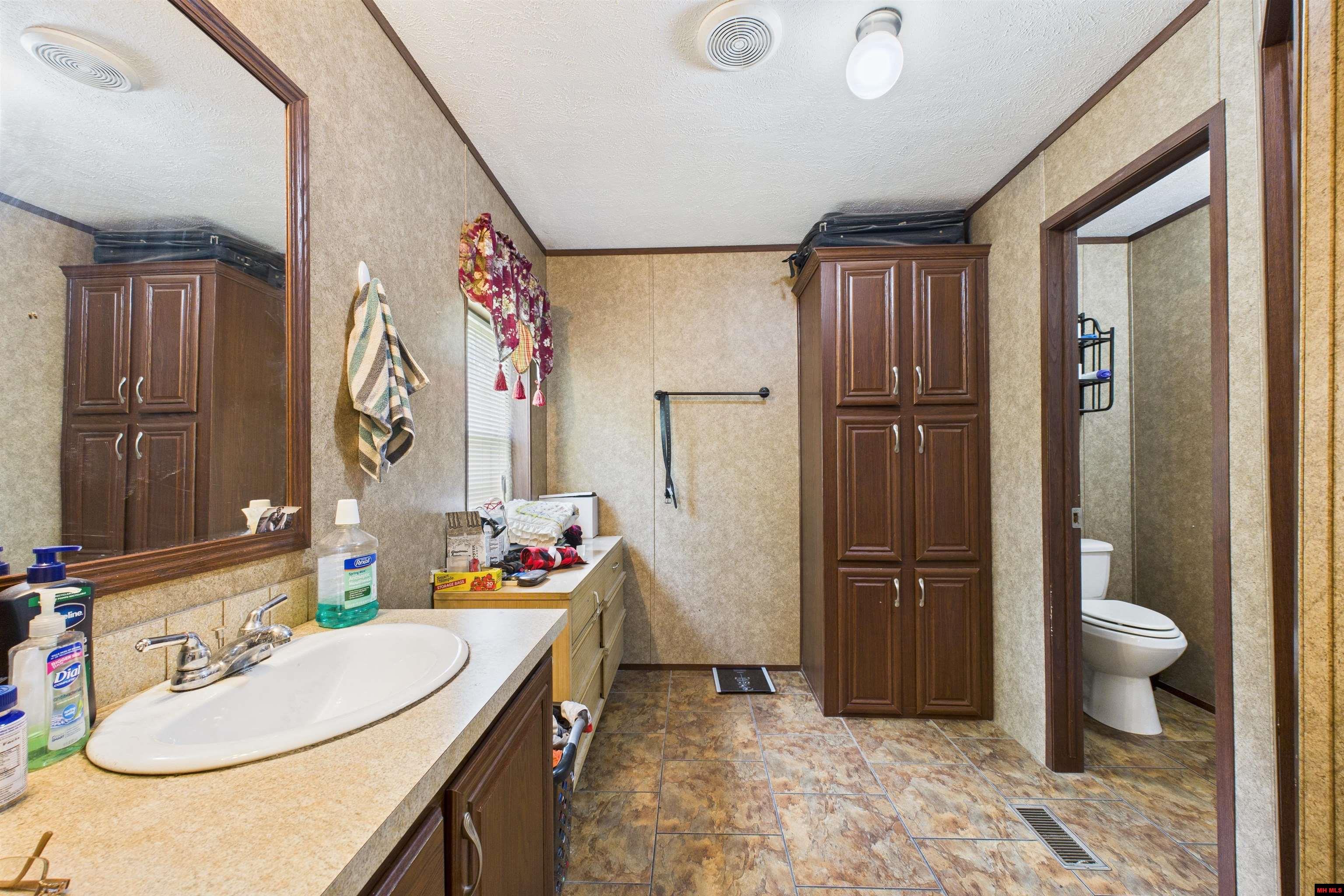 317 MC 4030 Everton, AR