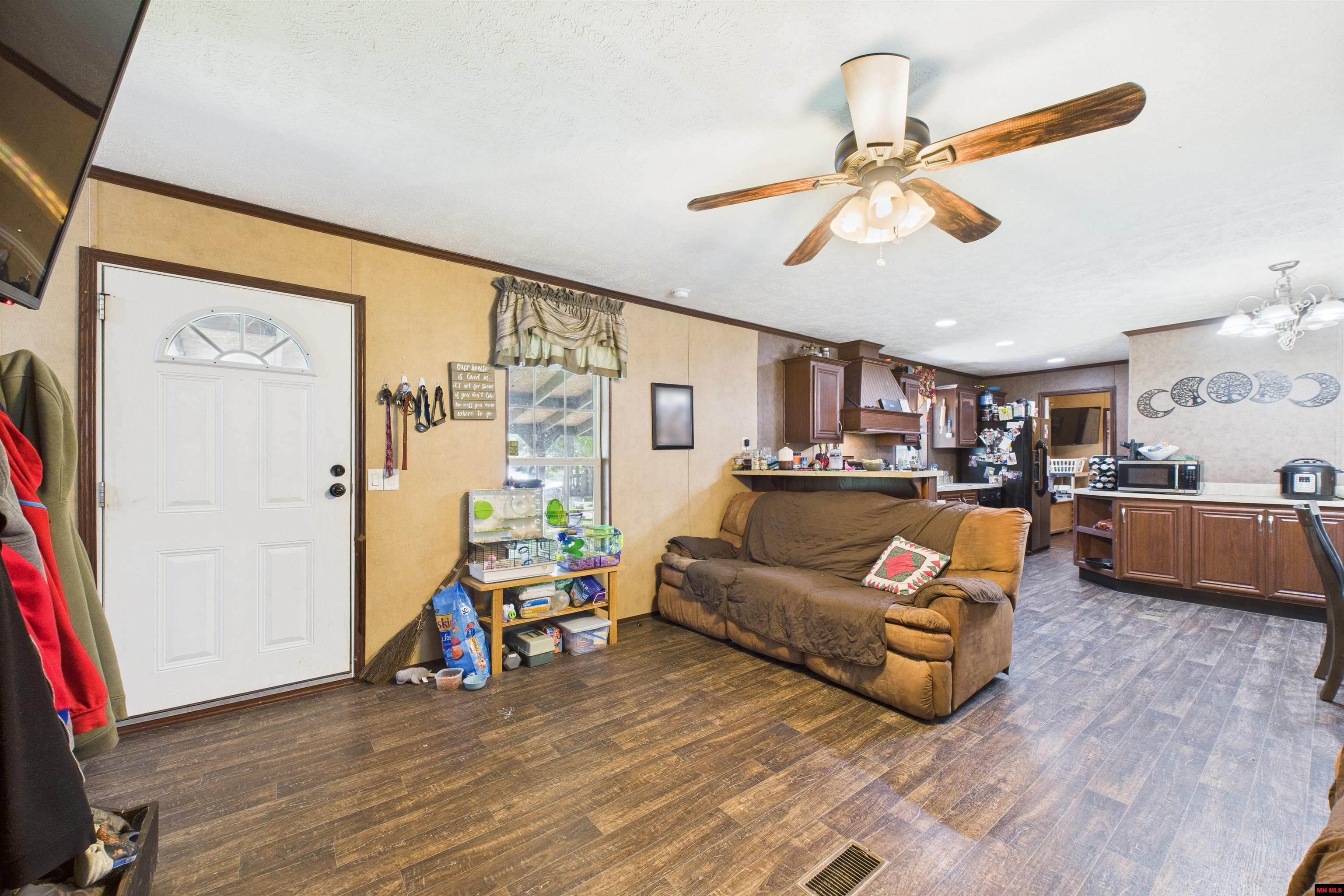 317 MC 4030 Everton, AR