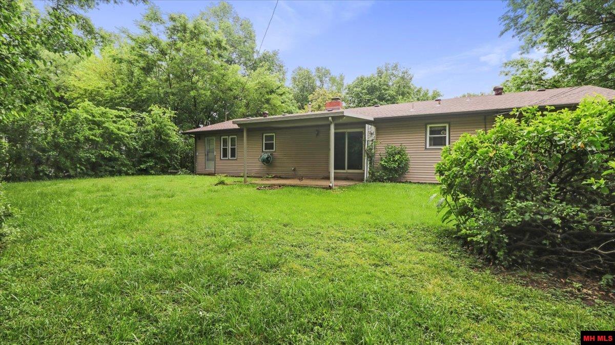 619 E HOLLAND DRIVE Springfield, MO 65807