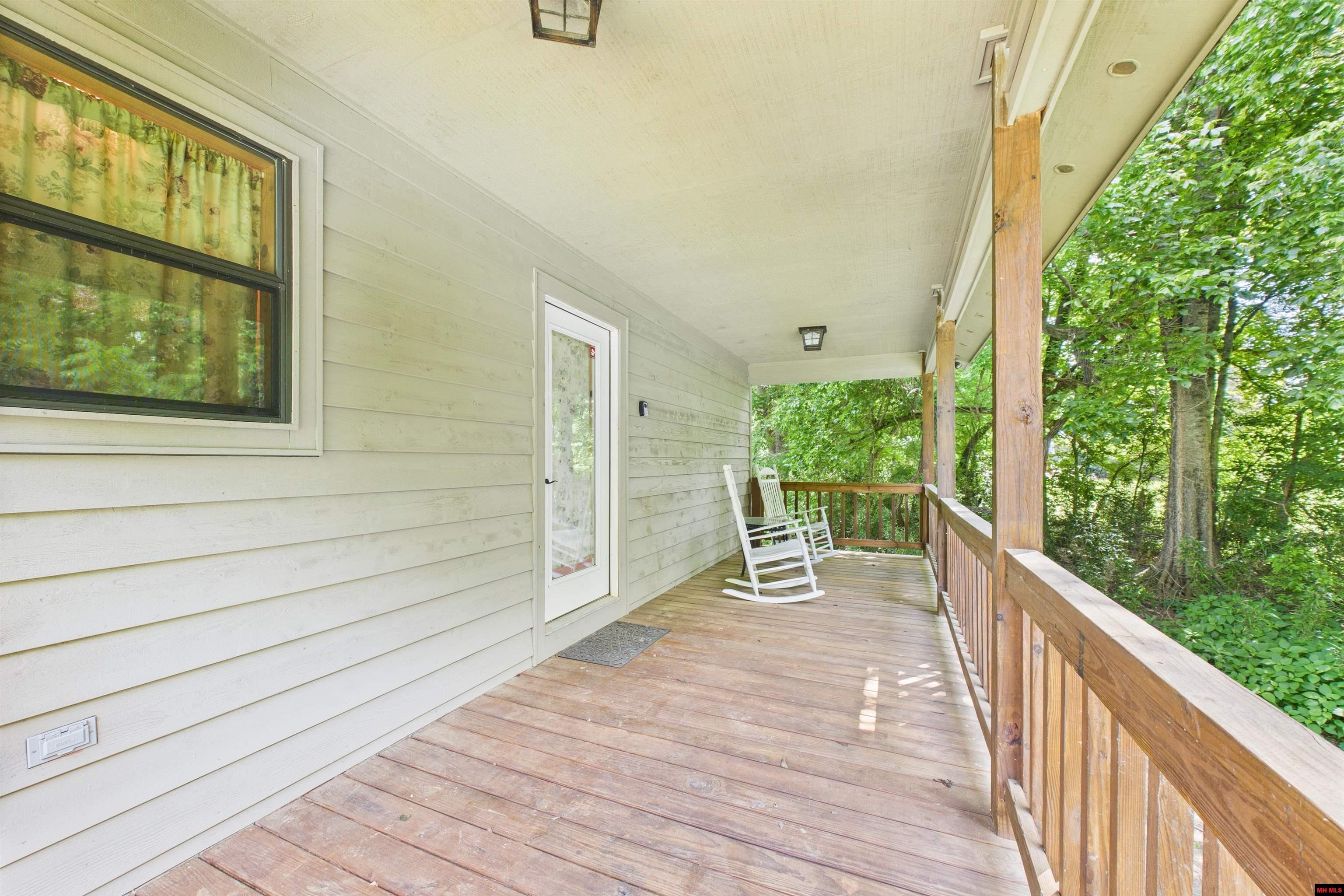 1 Mullett's Landing Road