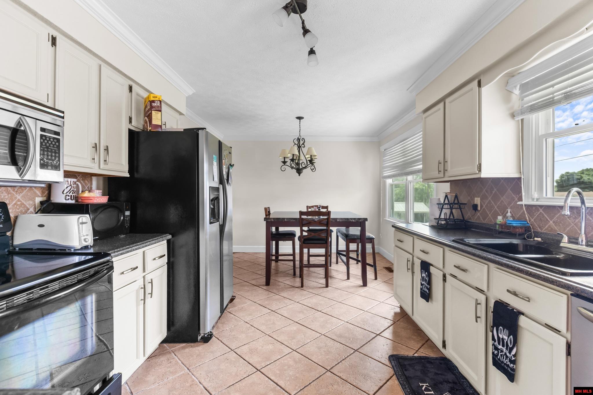 603 NEWTON AVENUE Mountain Home, AR 72653