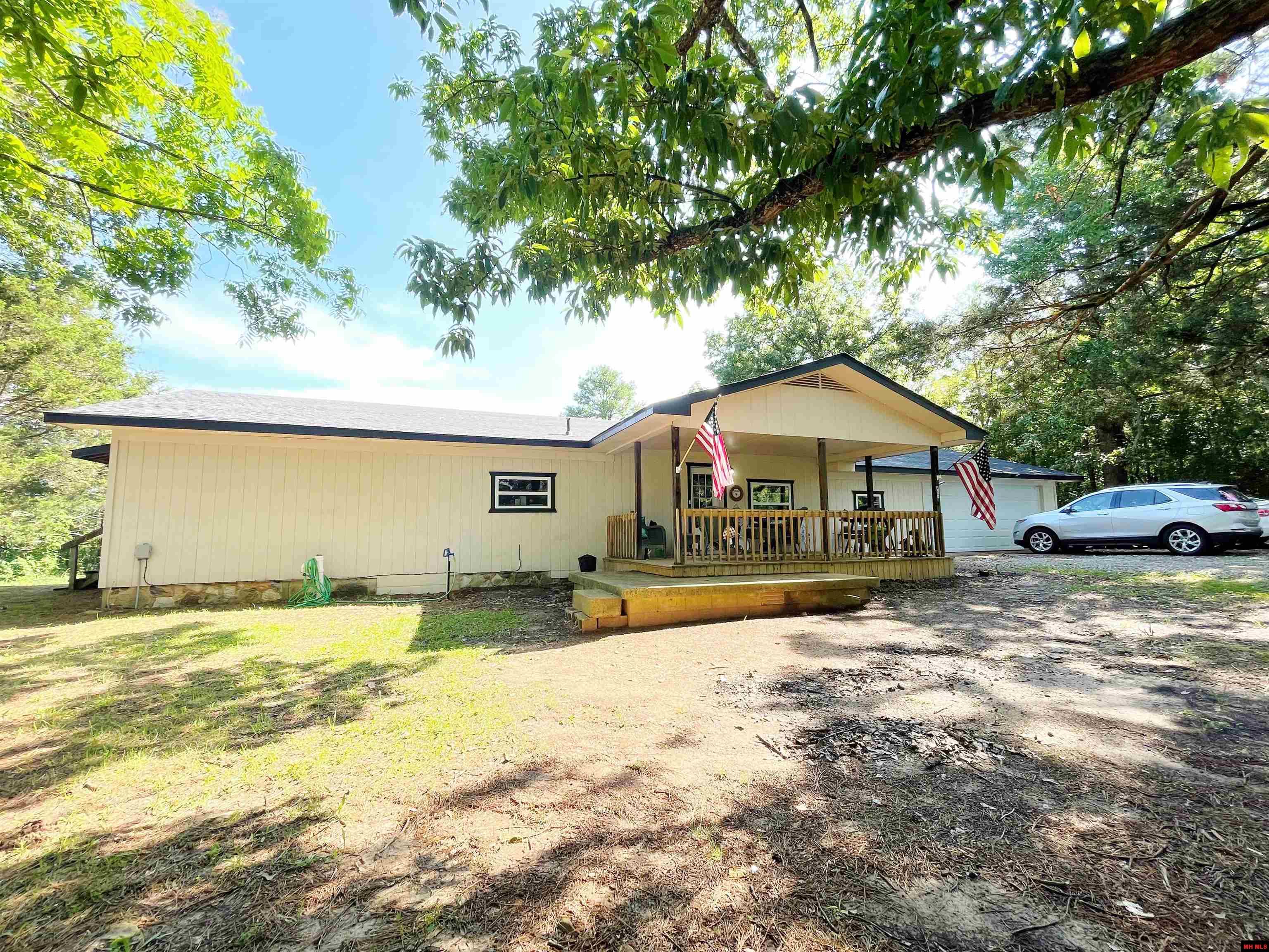 407 HARRIS ROAD Pineville, AR 72556