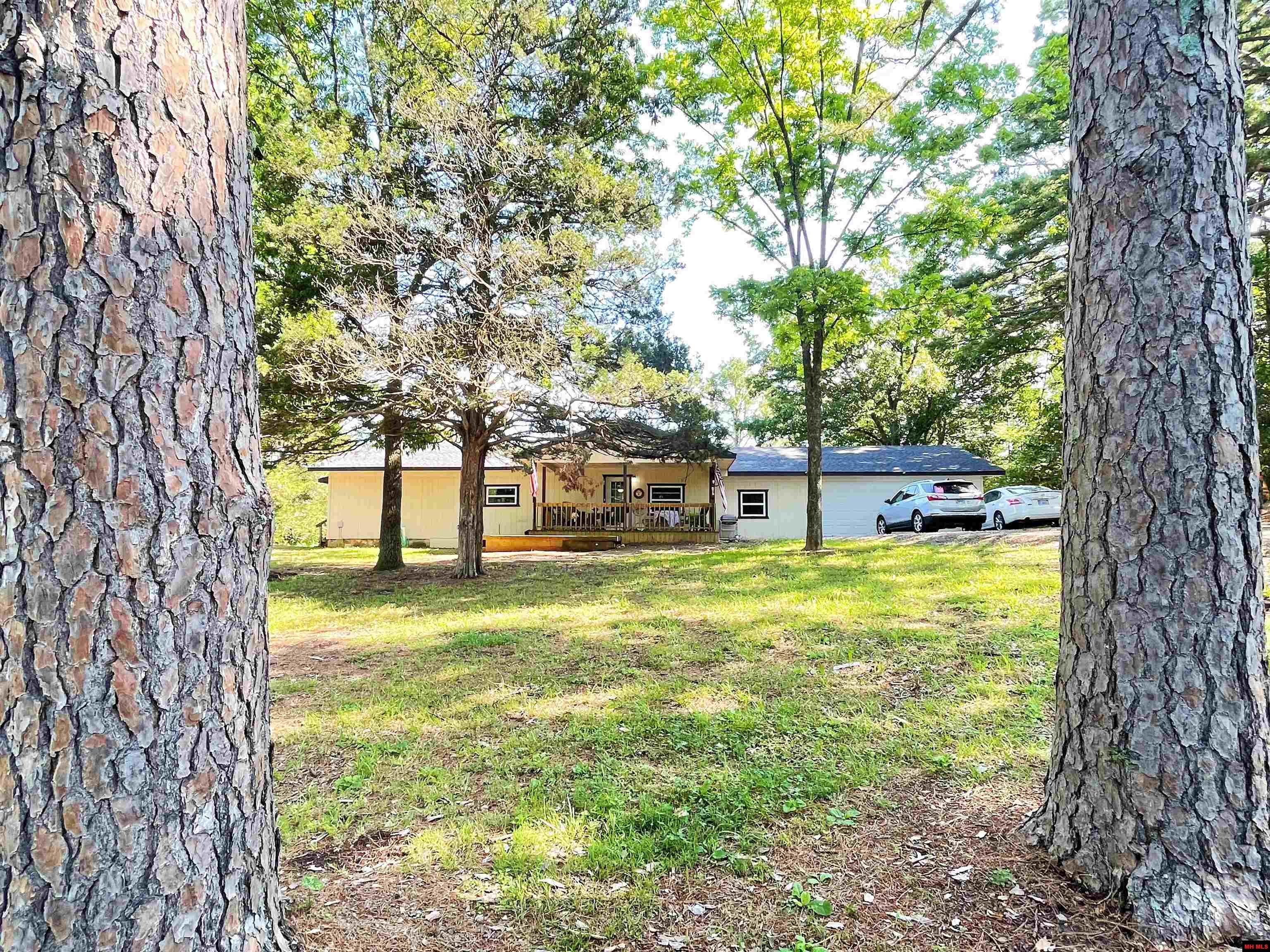 407 HARRIS ROAD Pineville, AR 72556