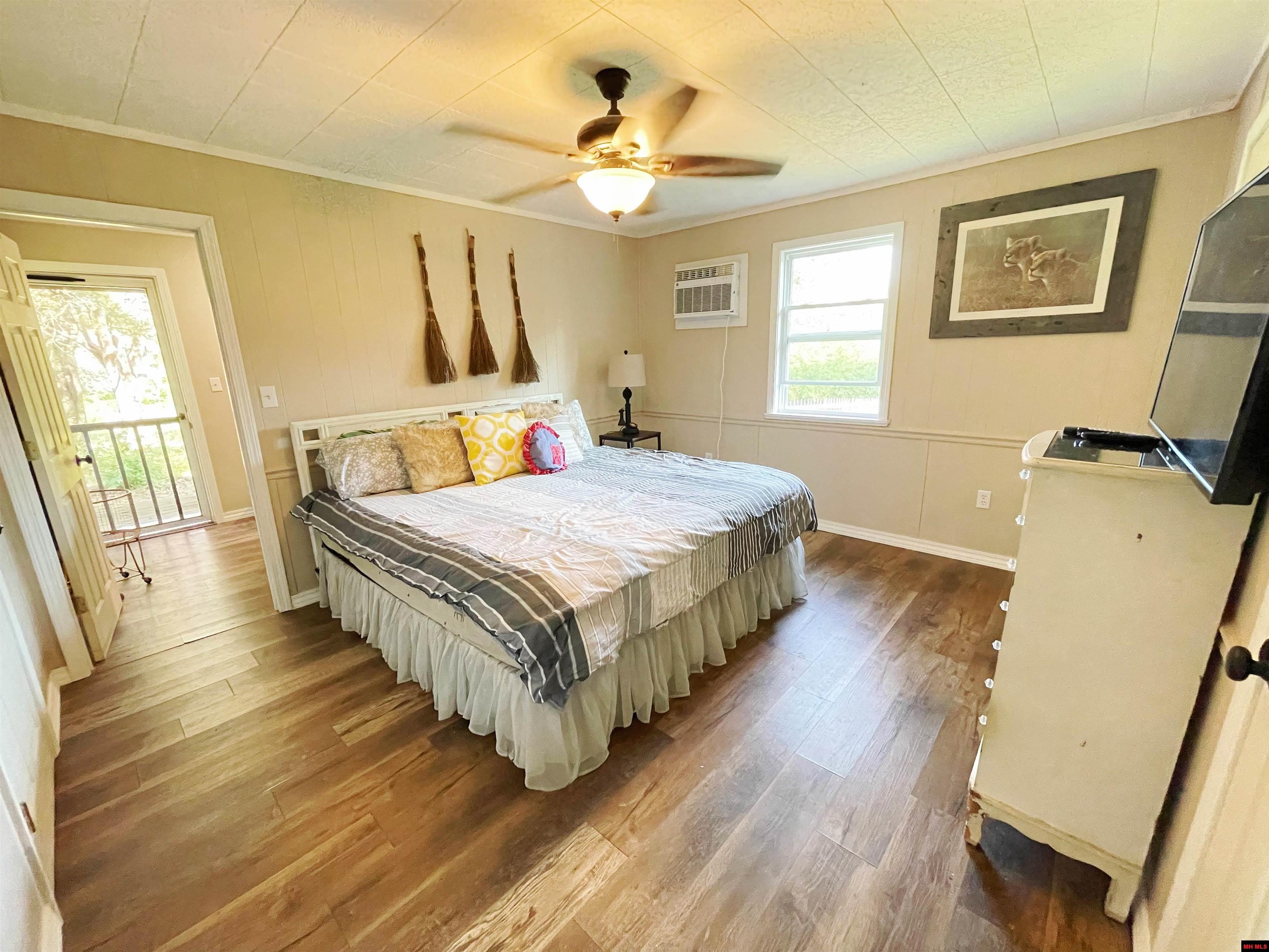 407 HARRIS ROAD Pineville, AR 72556