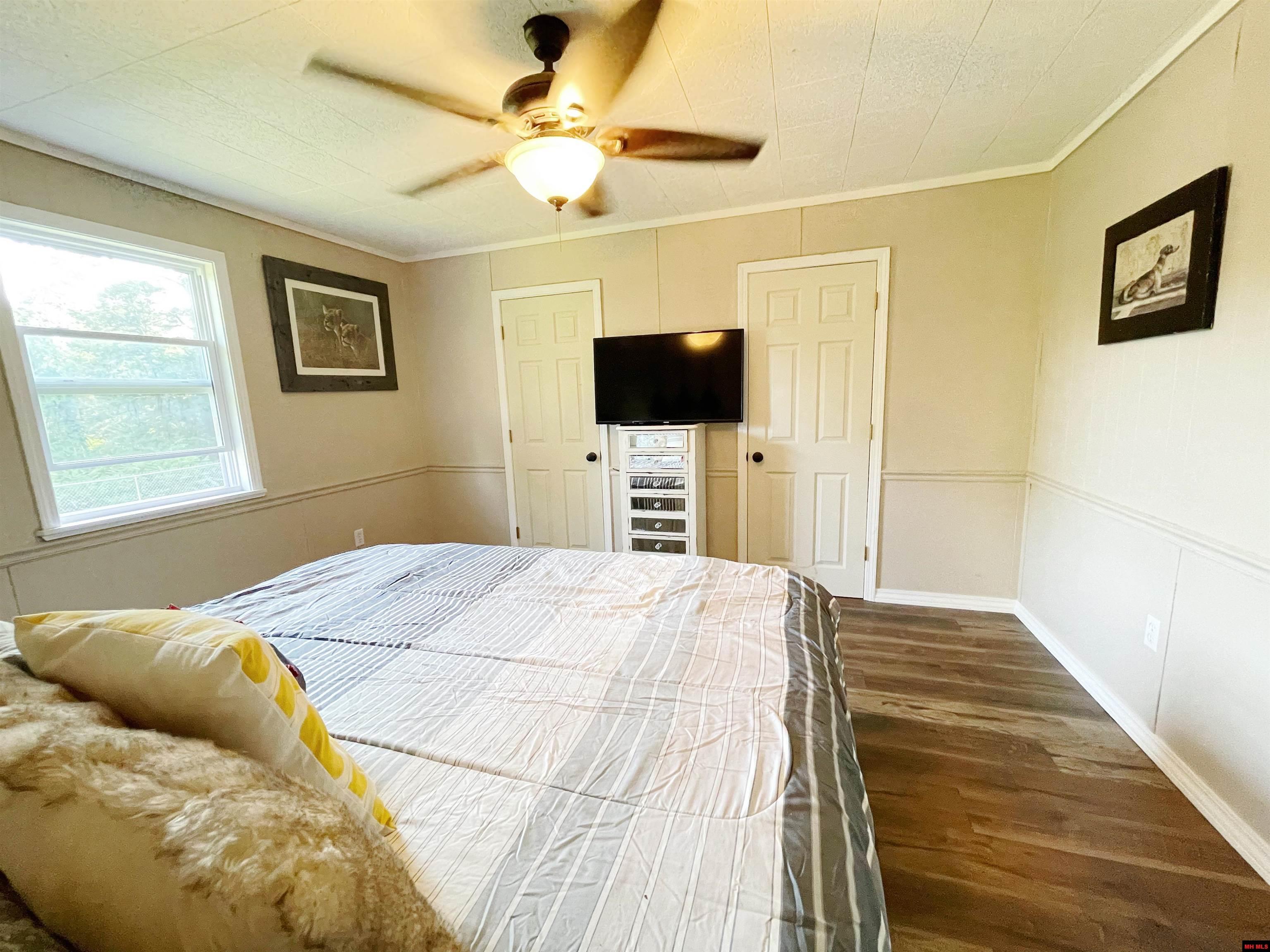 407 HARRIS ROAD Pineville, AR 72556