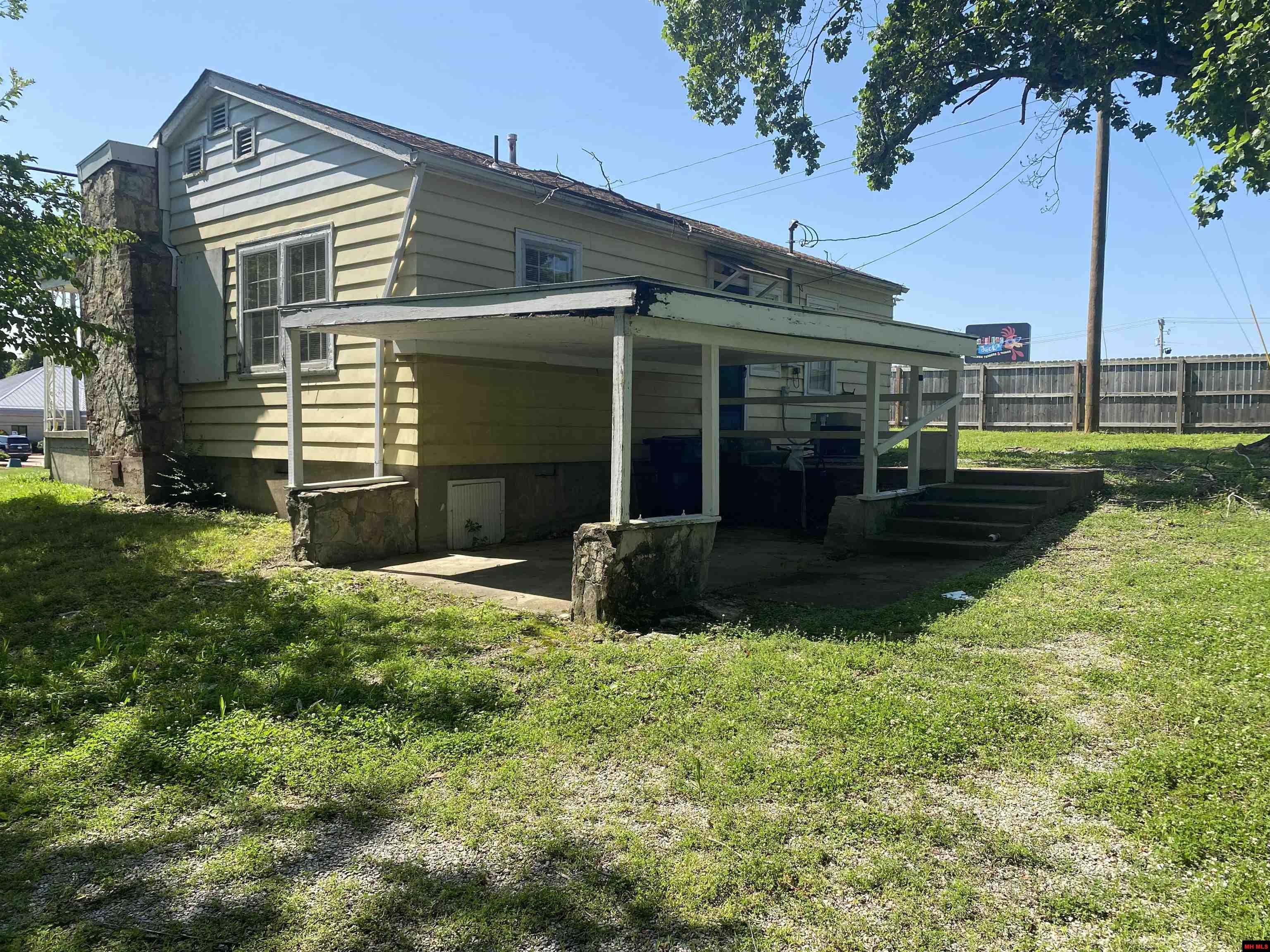 1334 HWY 62 WEST Mountain Home, AR