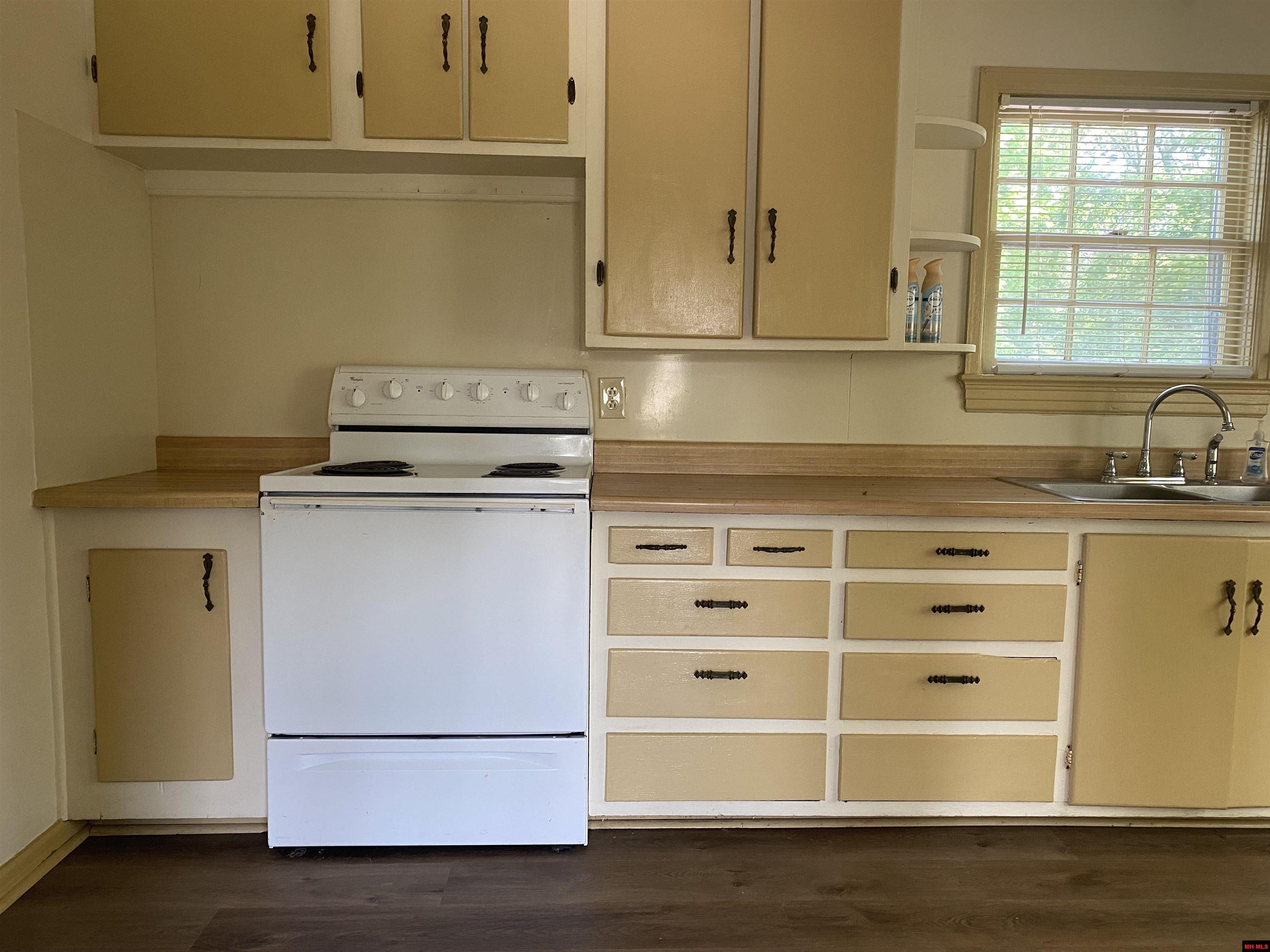 1334 HWY 62 WEST Mountain Home, AR