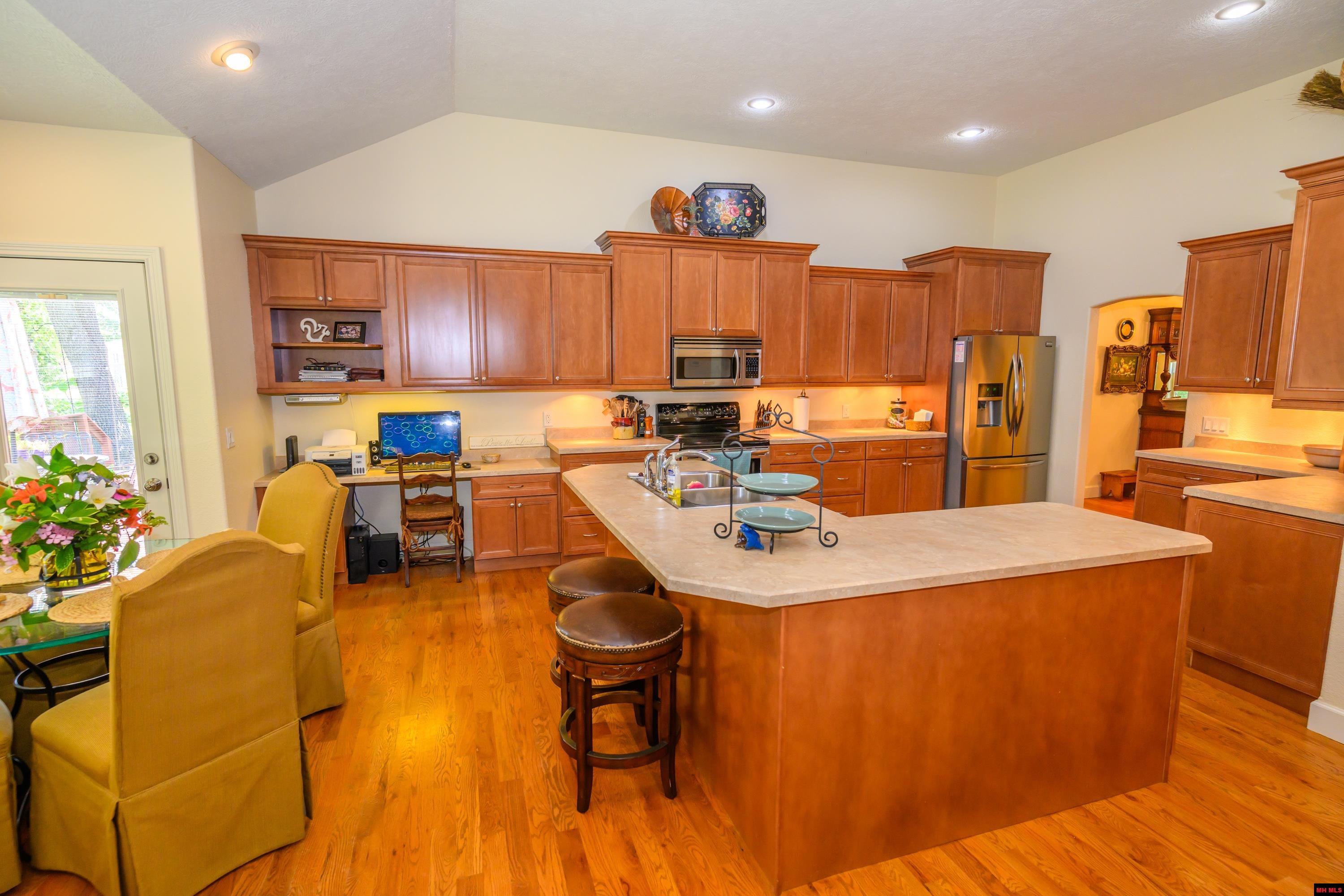 1343 HAMPSHIRE CIRCLE Mountain Home, AR