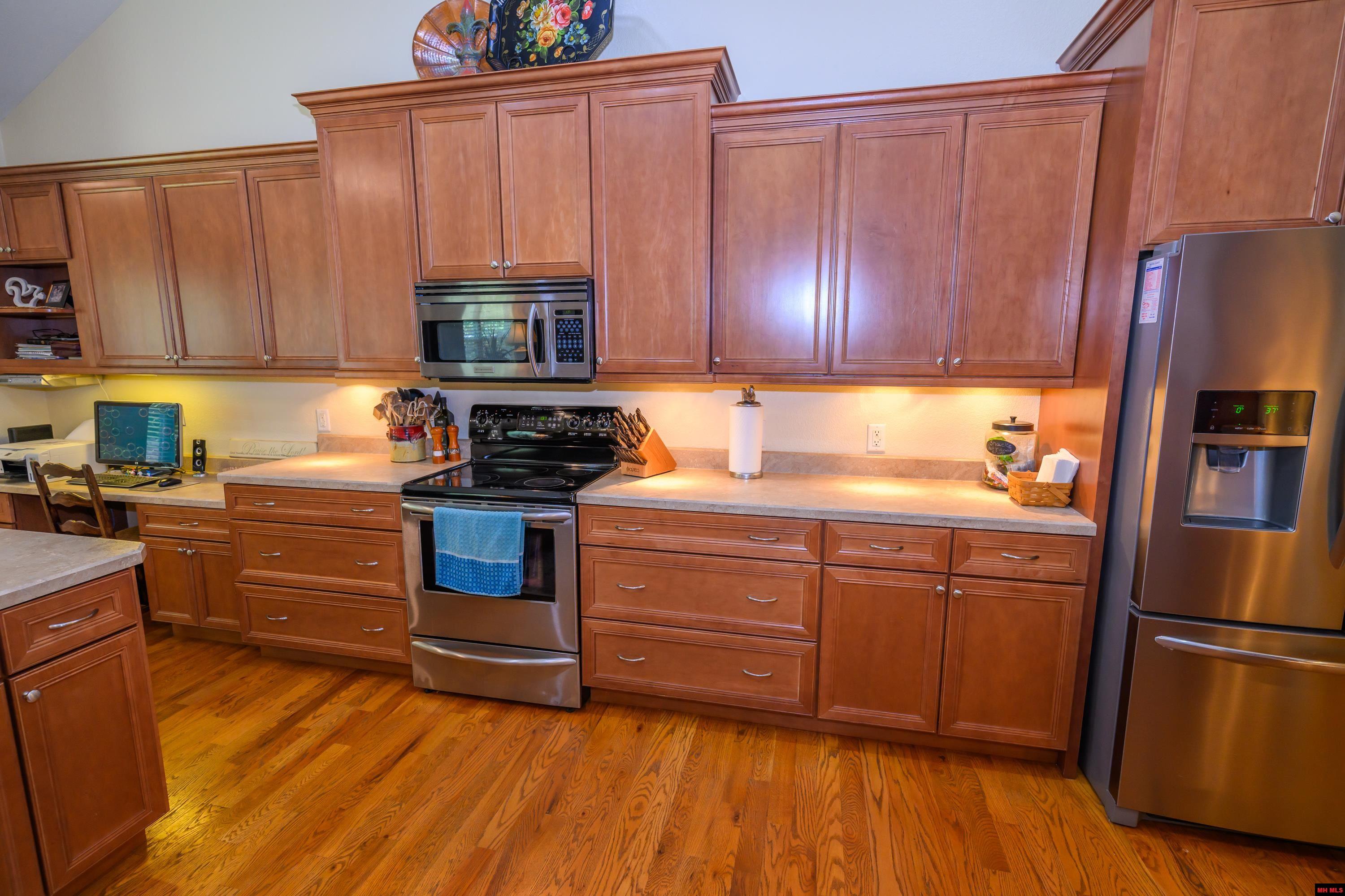 1343 HAMPSHIRE CIRCLE Mountain Home, AR