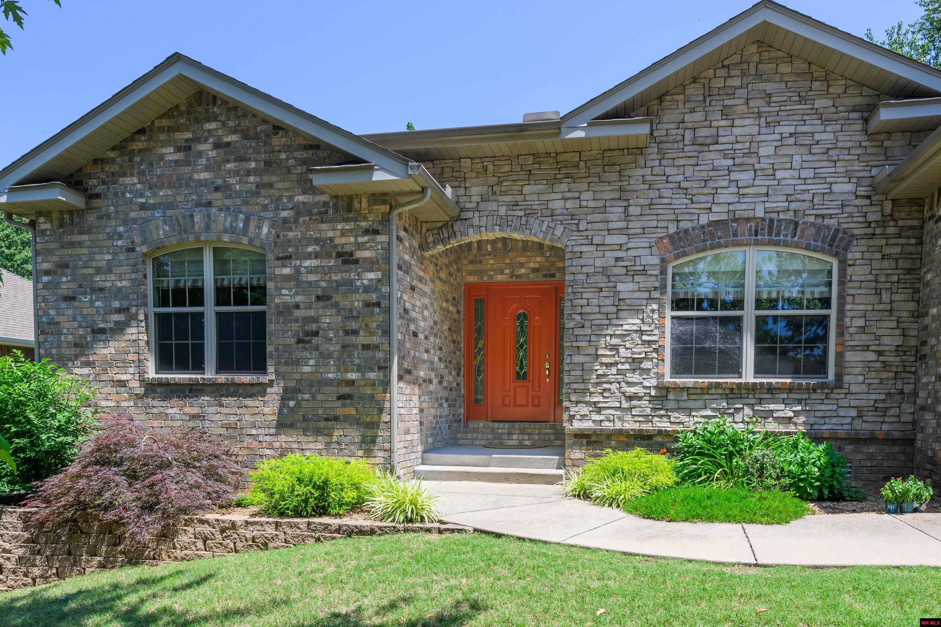 1343 HAMPSHIRE CIRCLE Mountain Home, AR