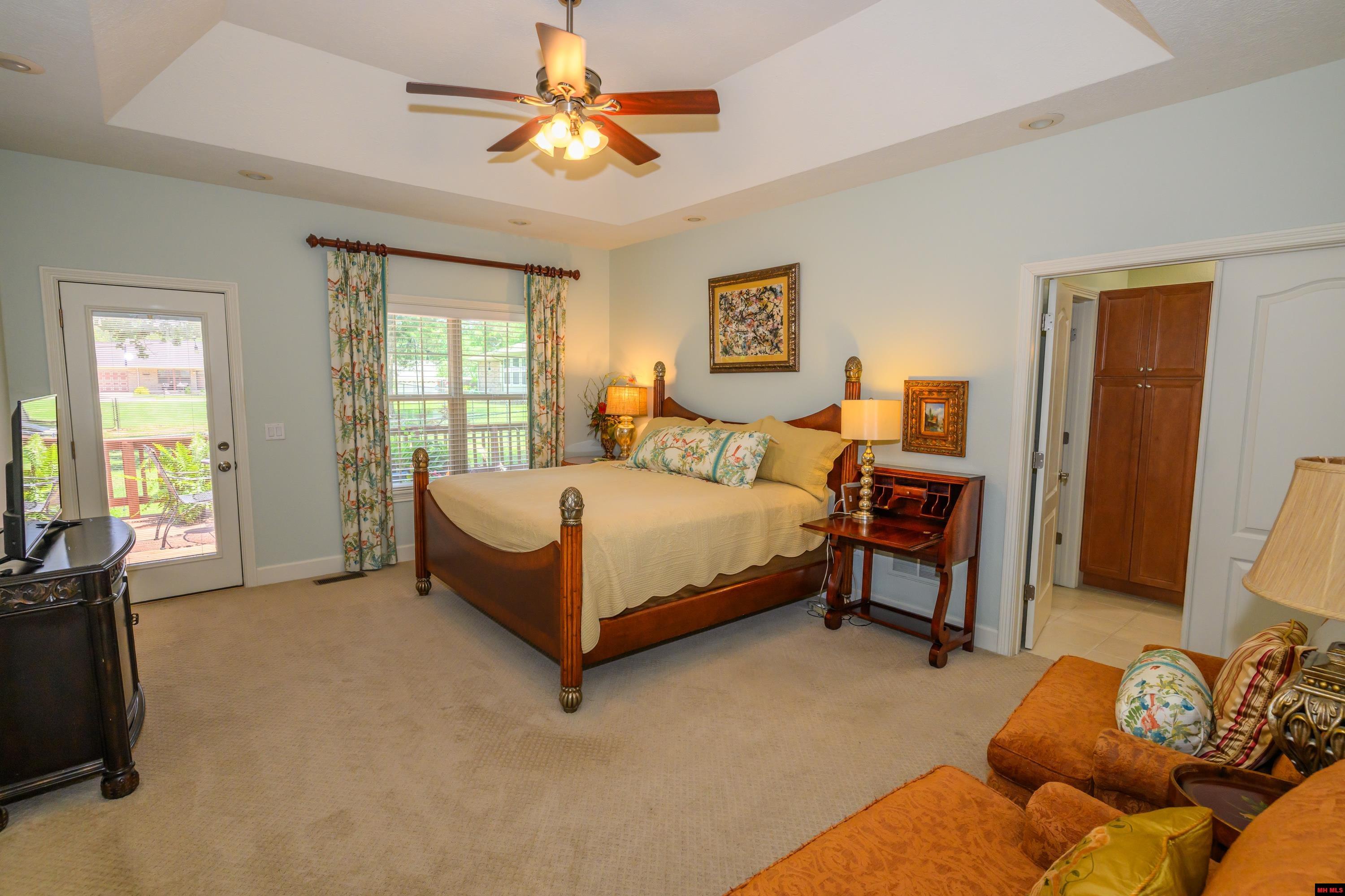 1343 HAMPSHIRE CIRCLE Mountain Home, AR