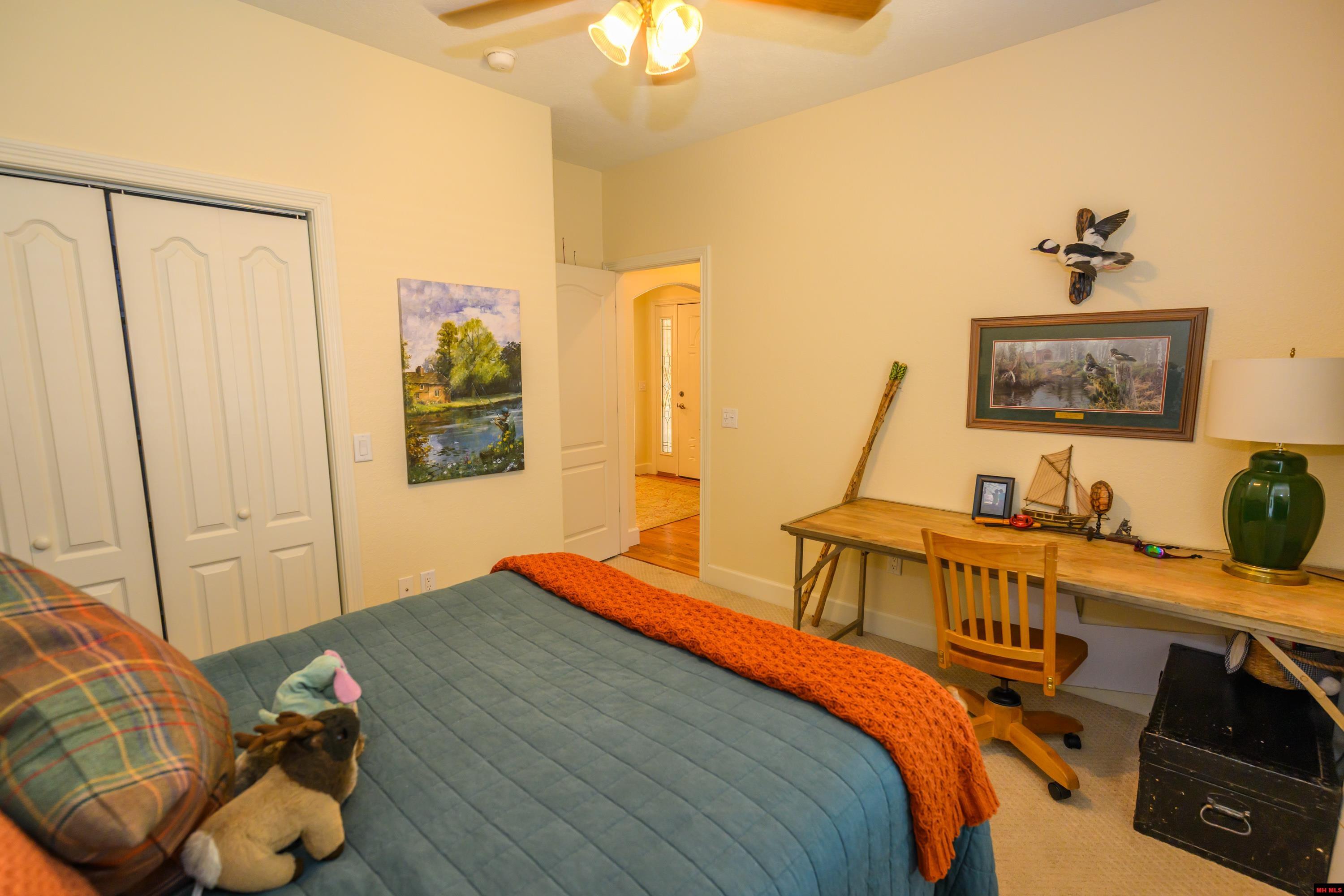 1343 HAMPSHIRE CIRCLE Mountain Home, AR