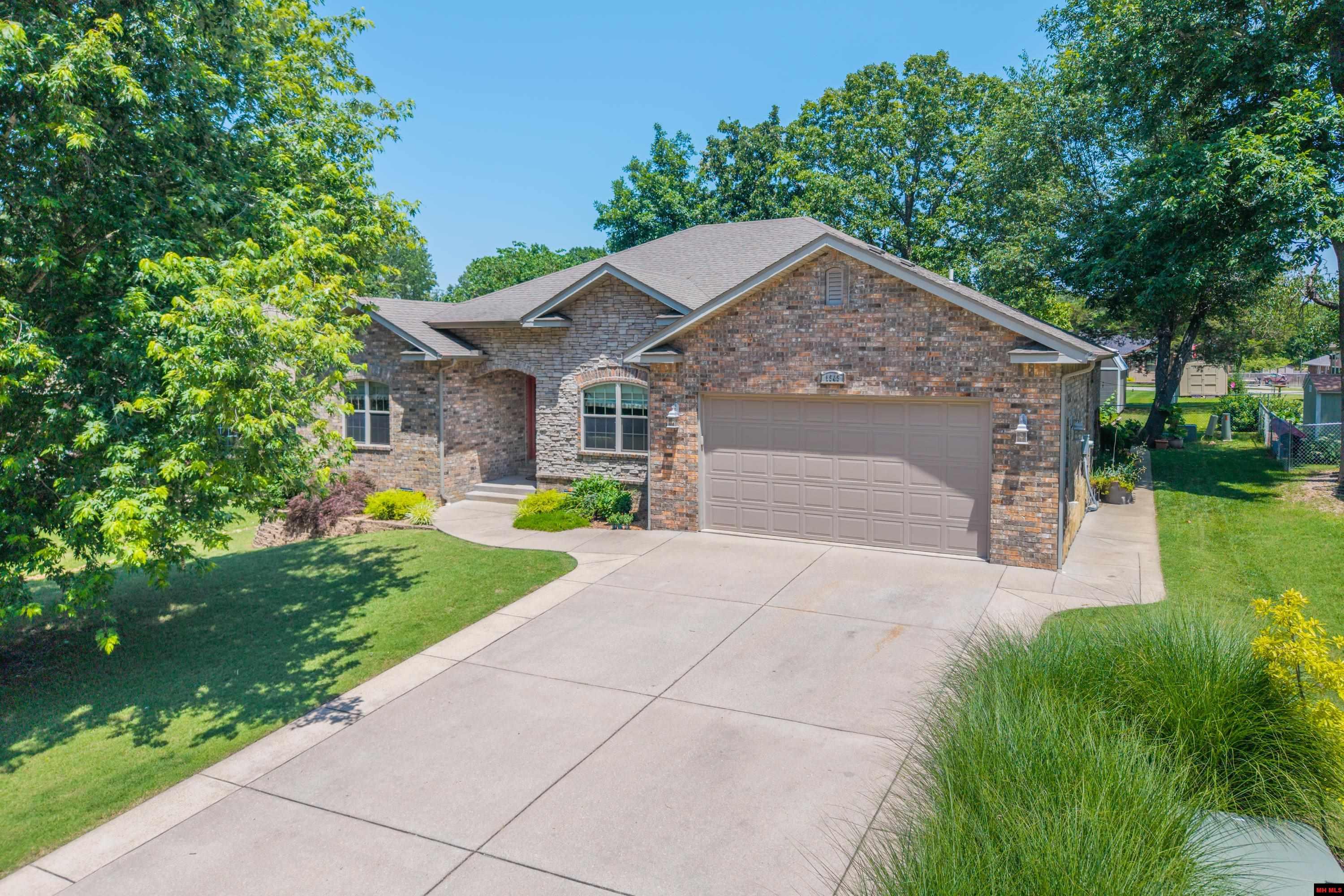 1343 HAMPSHIRE CIRCLE Mountain Home, AR