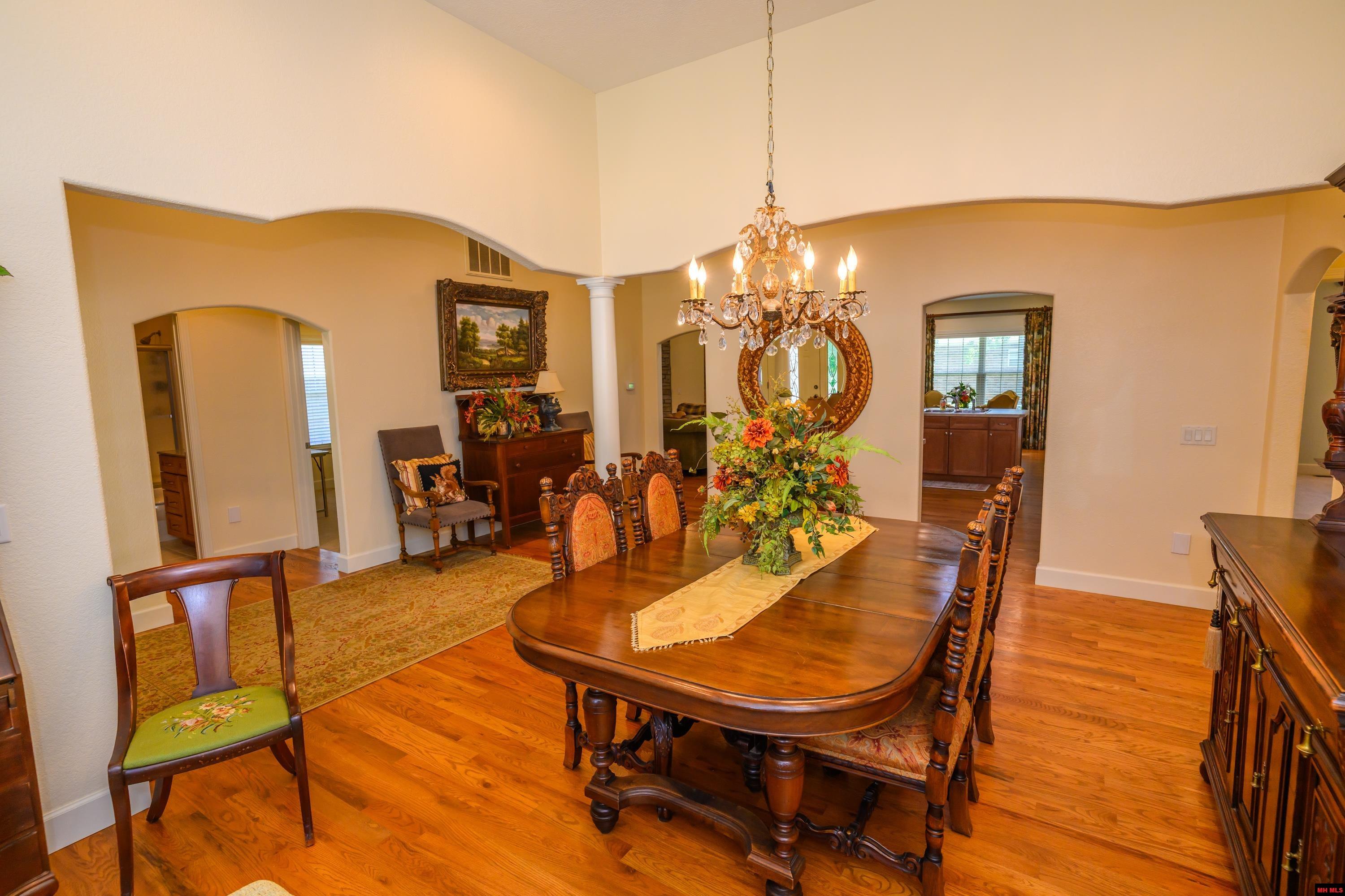 1343 HAMPSHIRE CIRCLE Mountain Home, AR