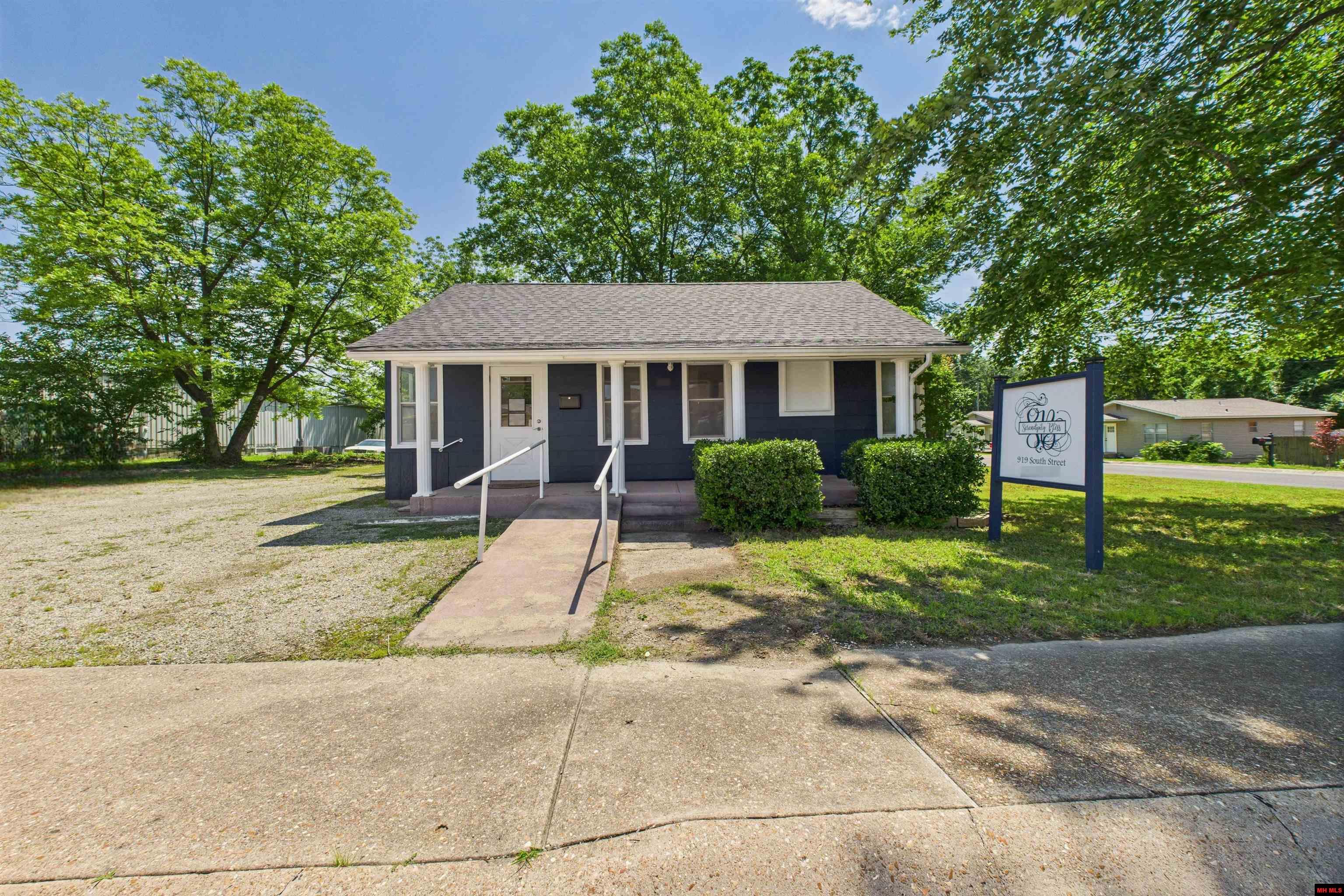 919 SOUTH STREET Mountain Home, AR