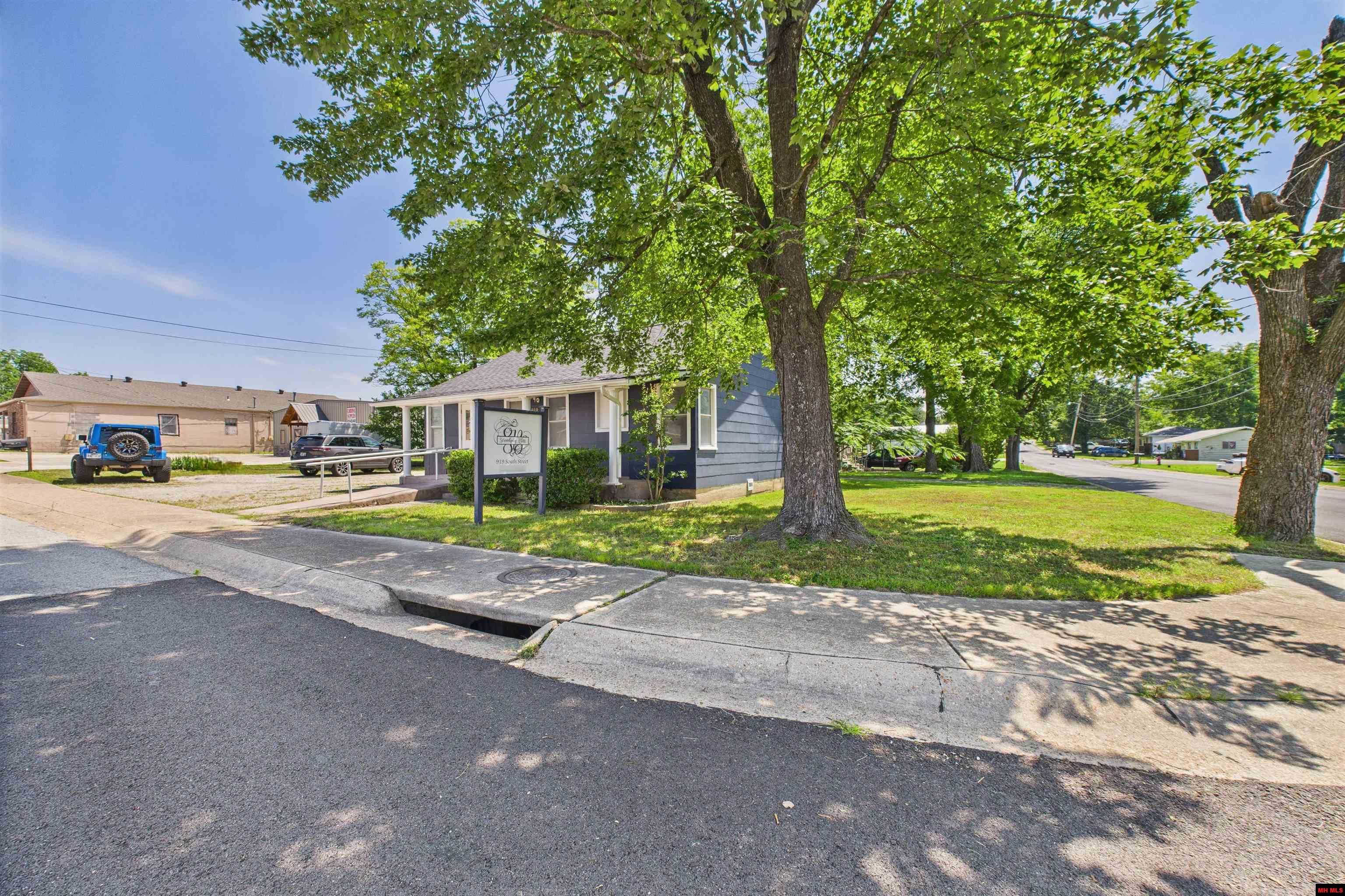 919 SOUTH STREET Mountain Home, AR