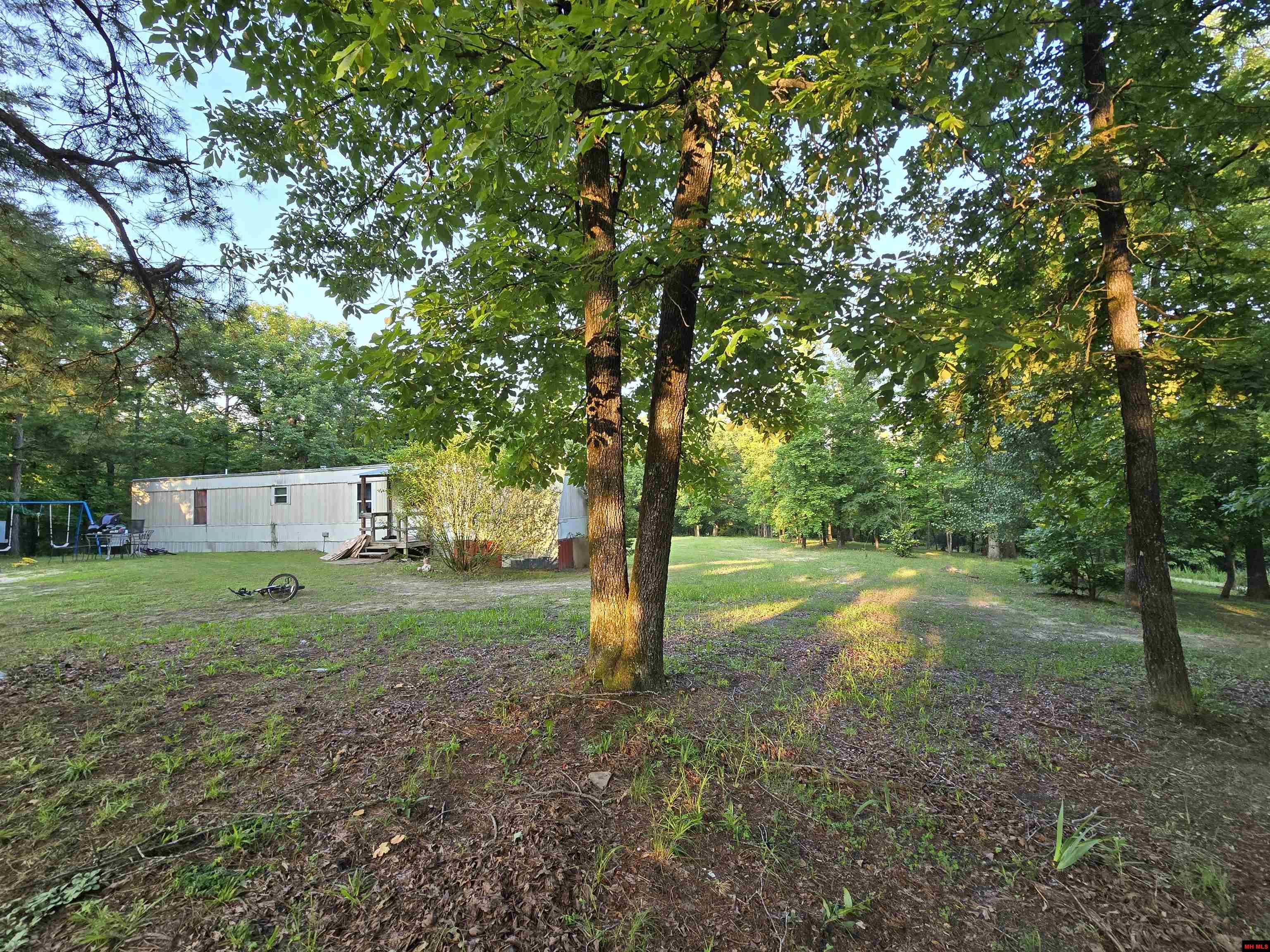148 HOPEWELL HOLLOW ROAD Norfork, AR