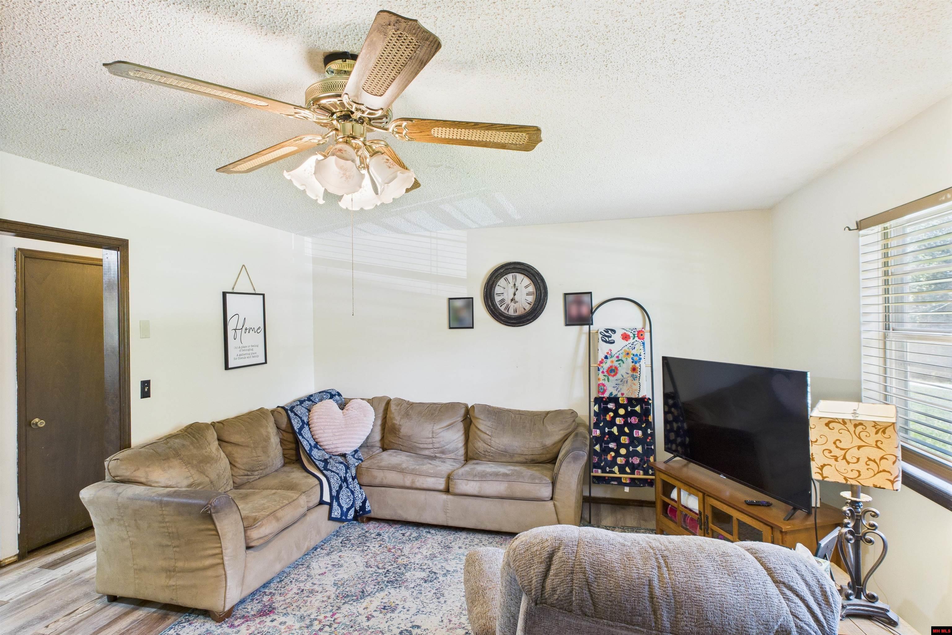 110 MCDONALD MEADOWS PARKWAY Bull Shoals, AR
