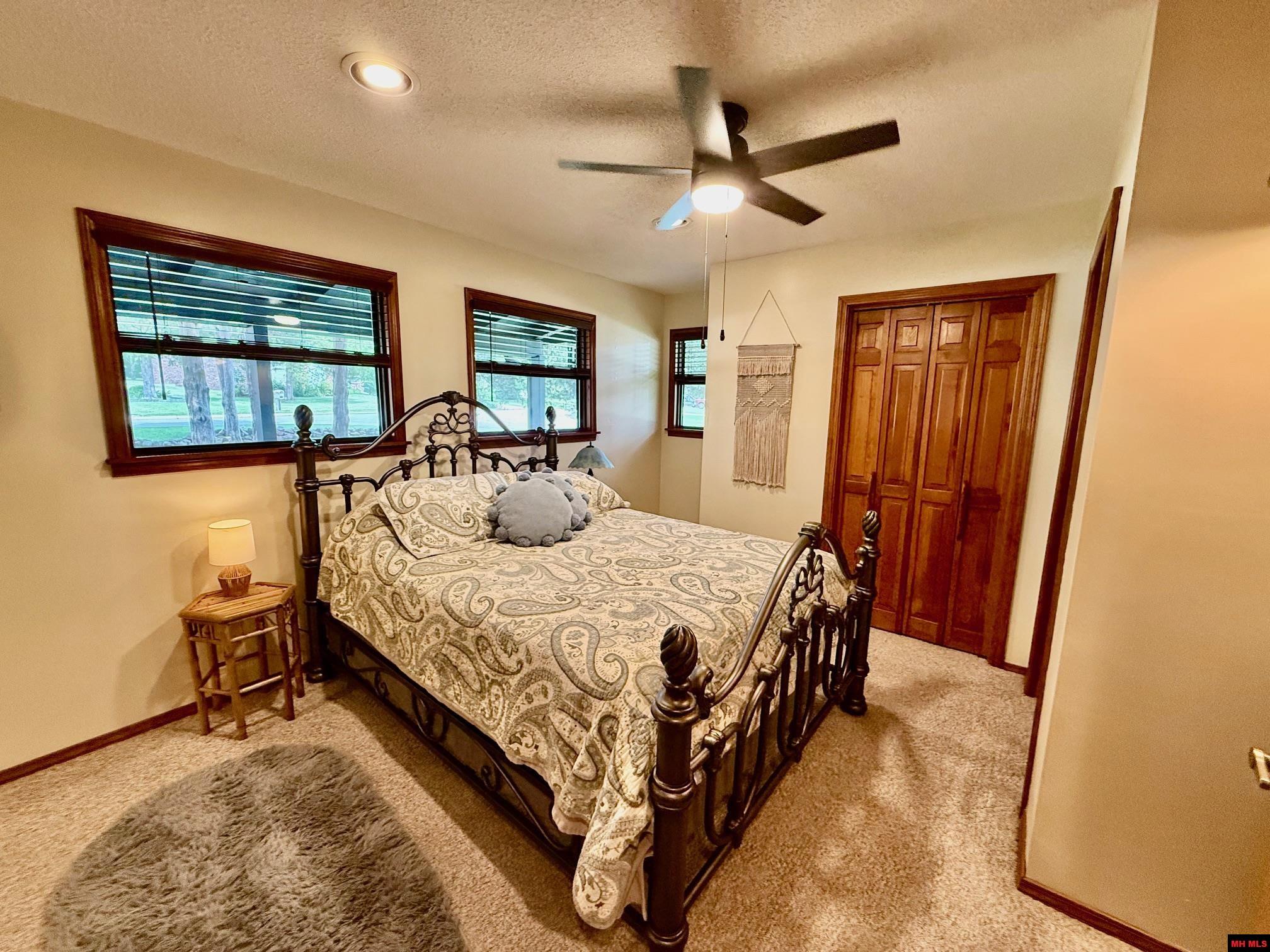 208 S KINGSWOOD DRIVE Mountain Home, AR 72653