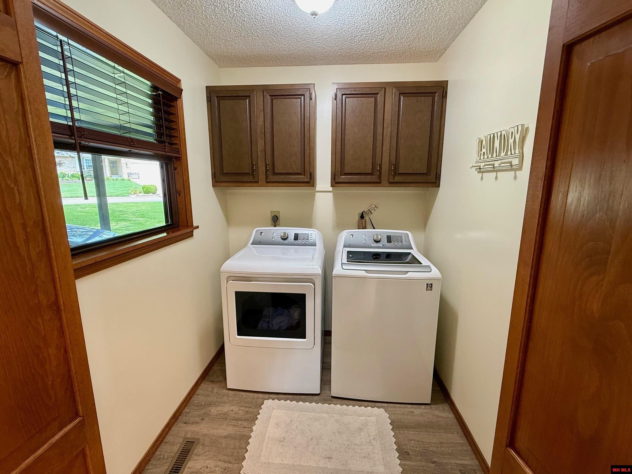 208 S KINGSWOOD DRIVE Mountain Home, AR 72653