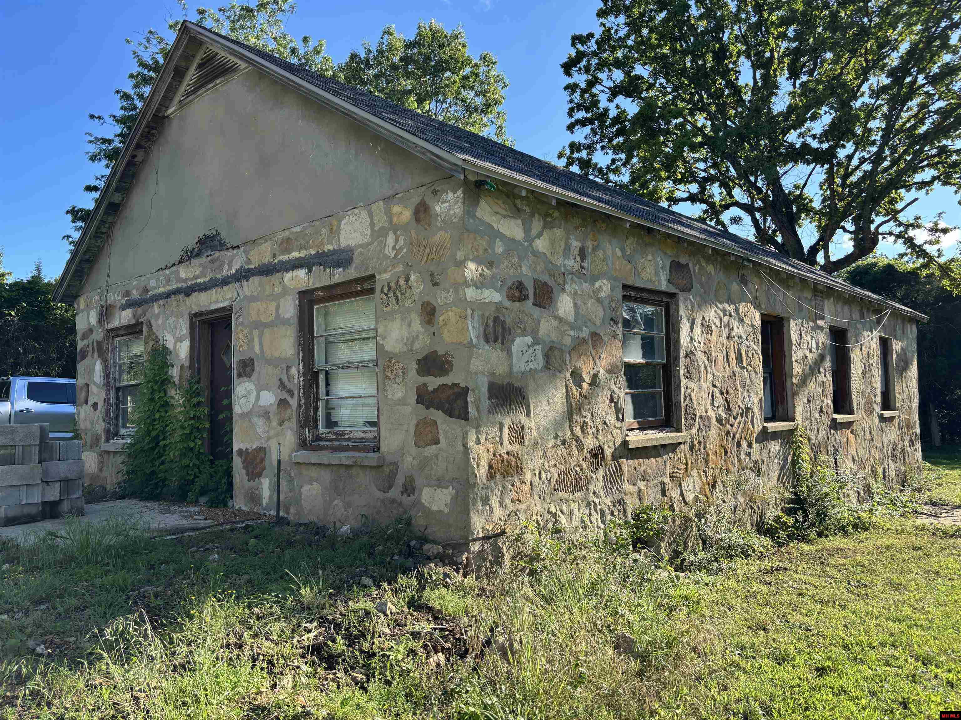 744 CR 720 Gassville, AR
