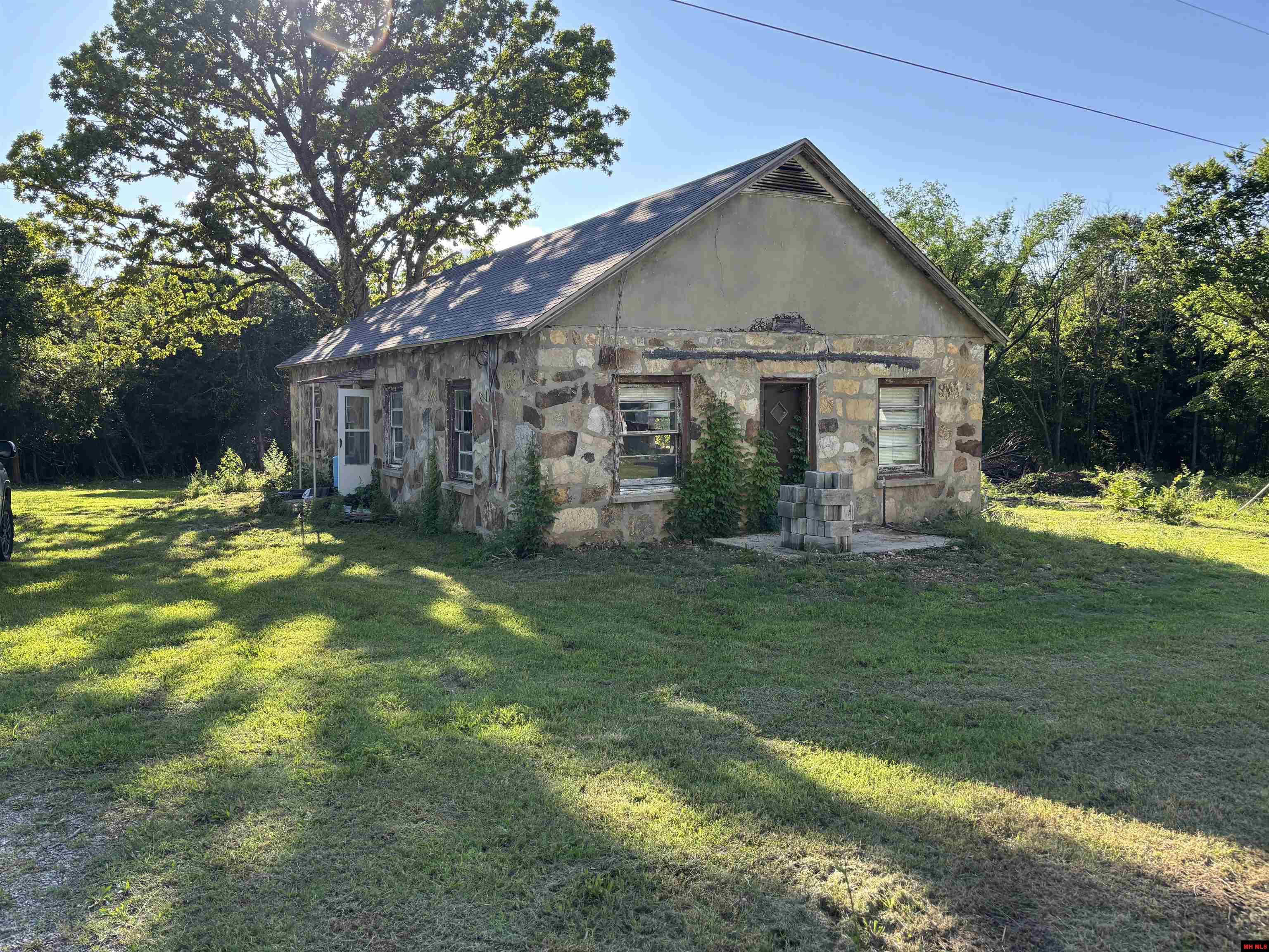 744 CR 720 Gassville, AR