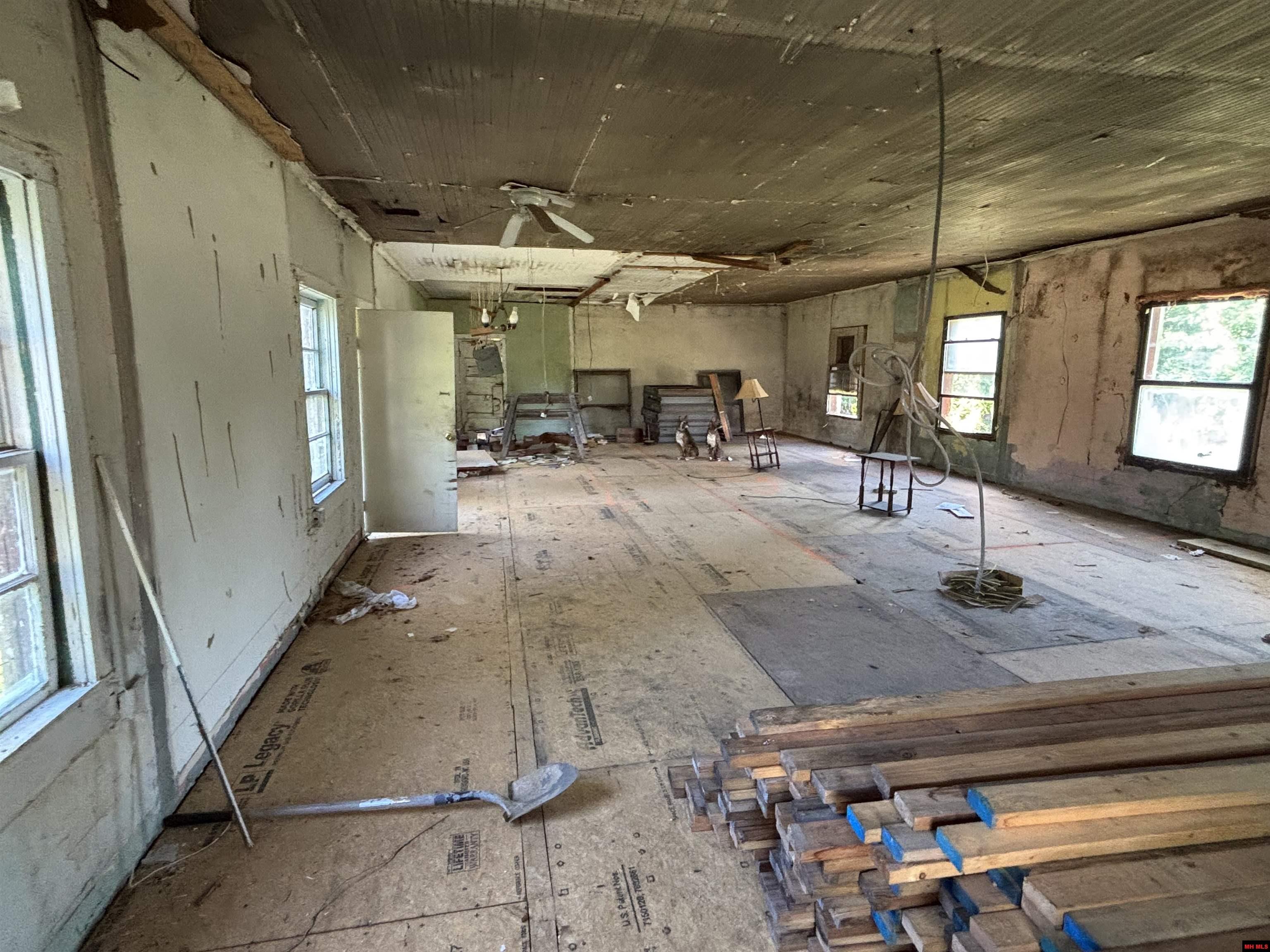 744 CR 720 Gassville, AR