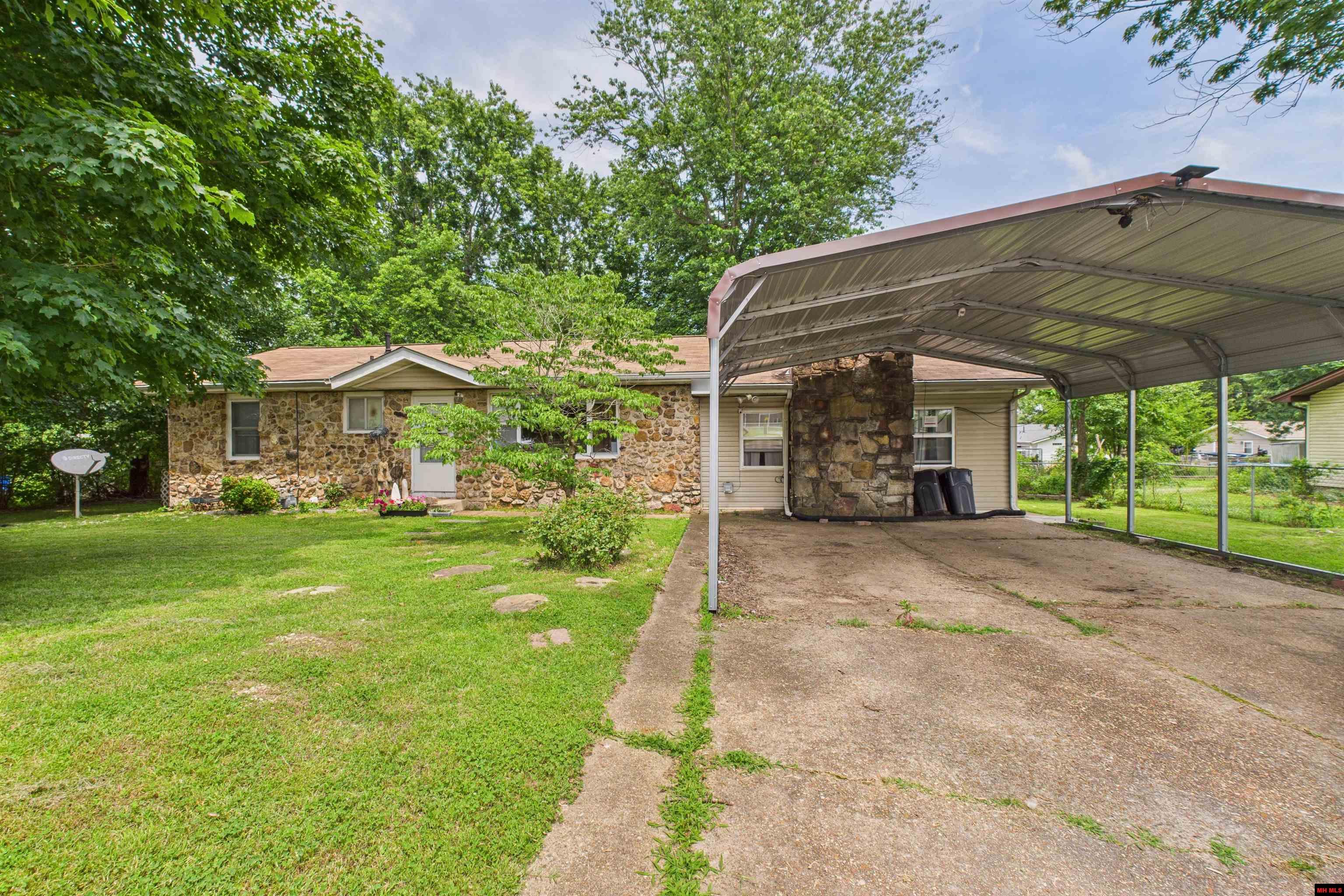 611 N COLLEGE STREET Mountain Home, AR 72653